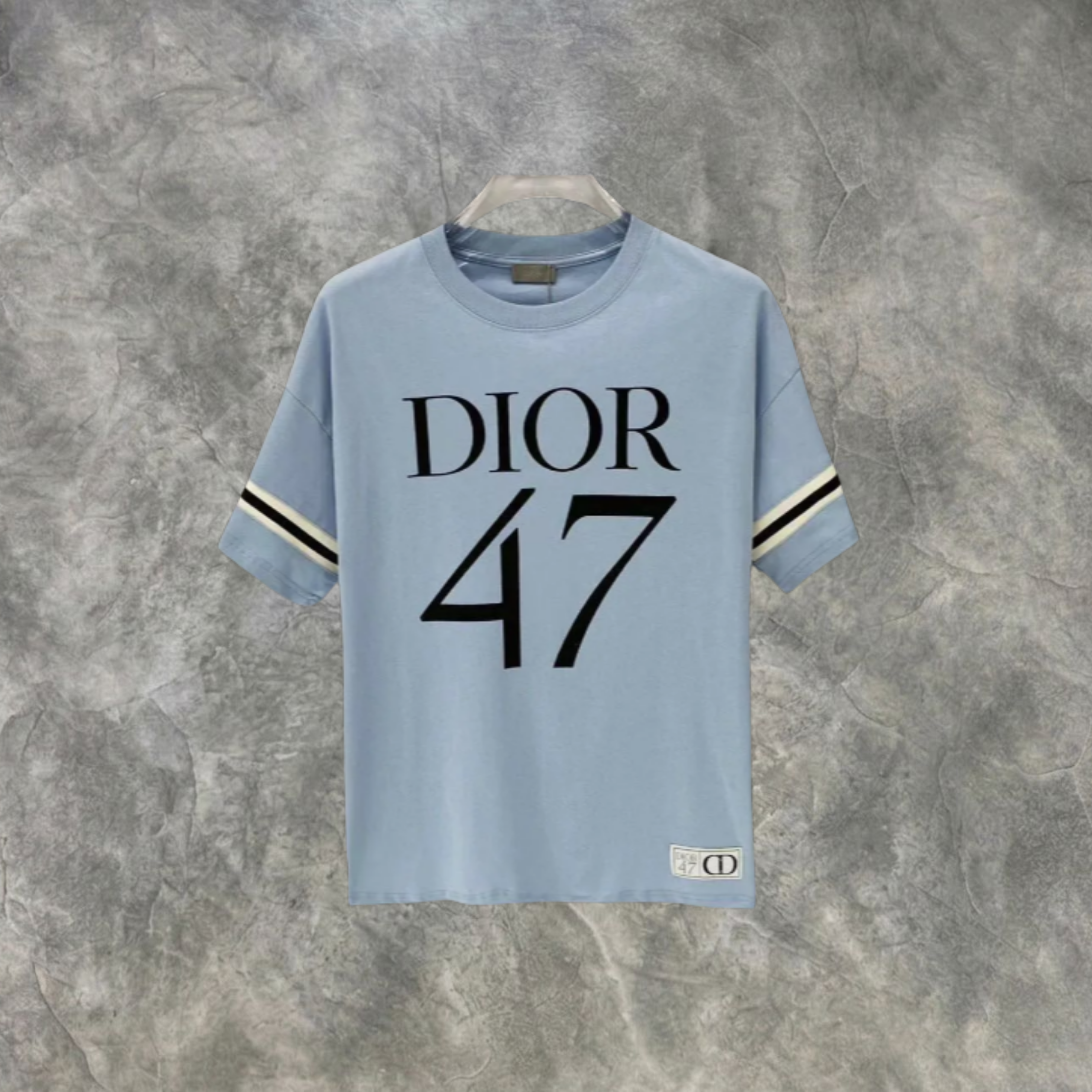 Elvare Club® T-Shirt