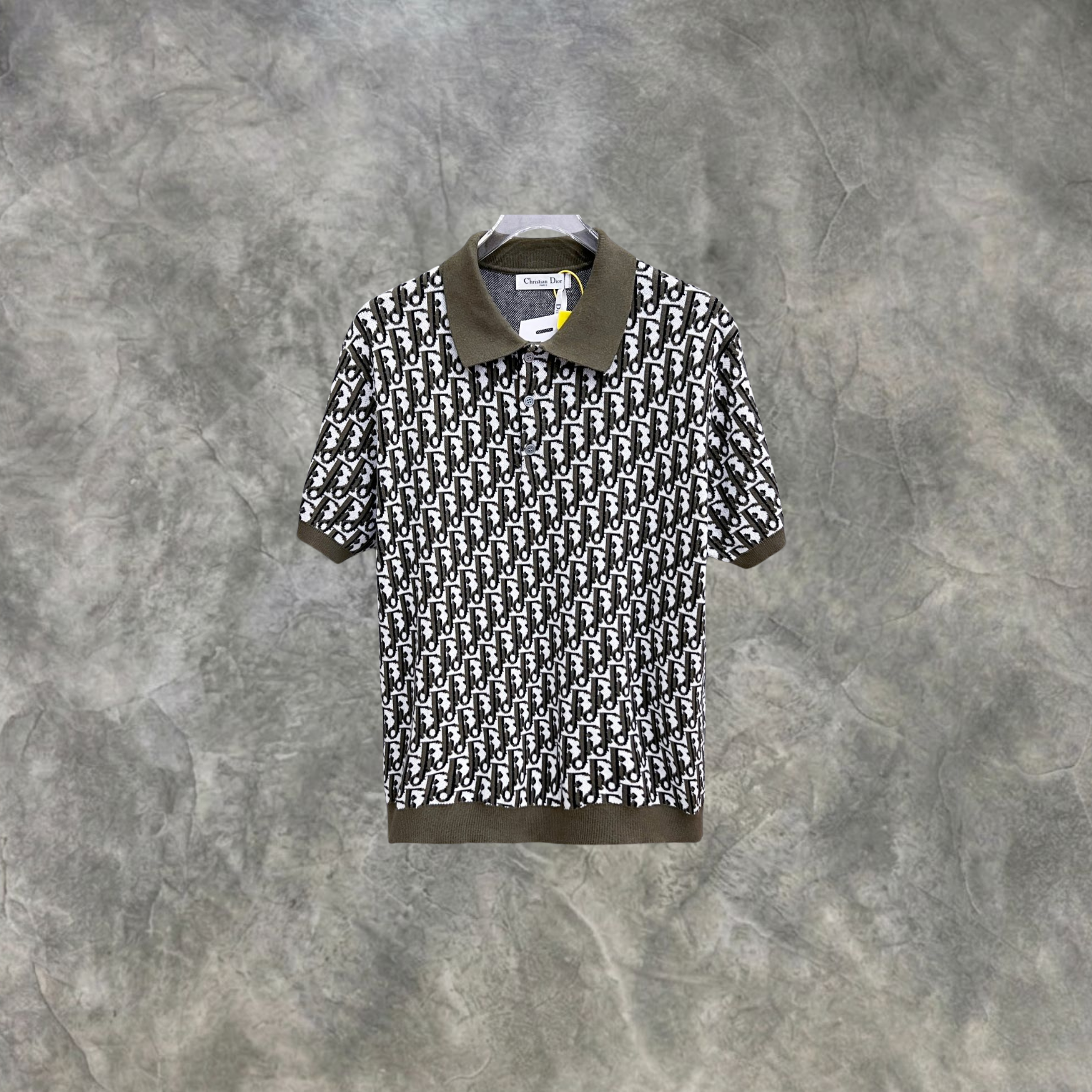 Elvare Club® T-shirt