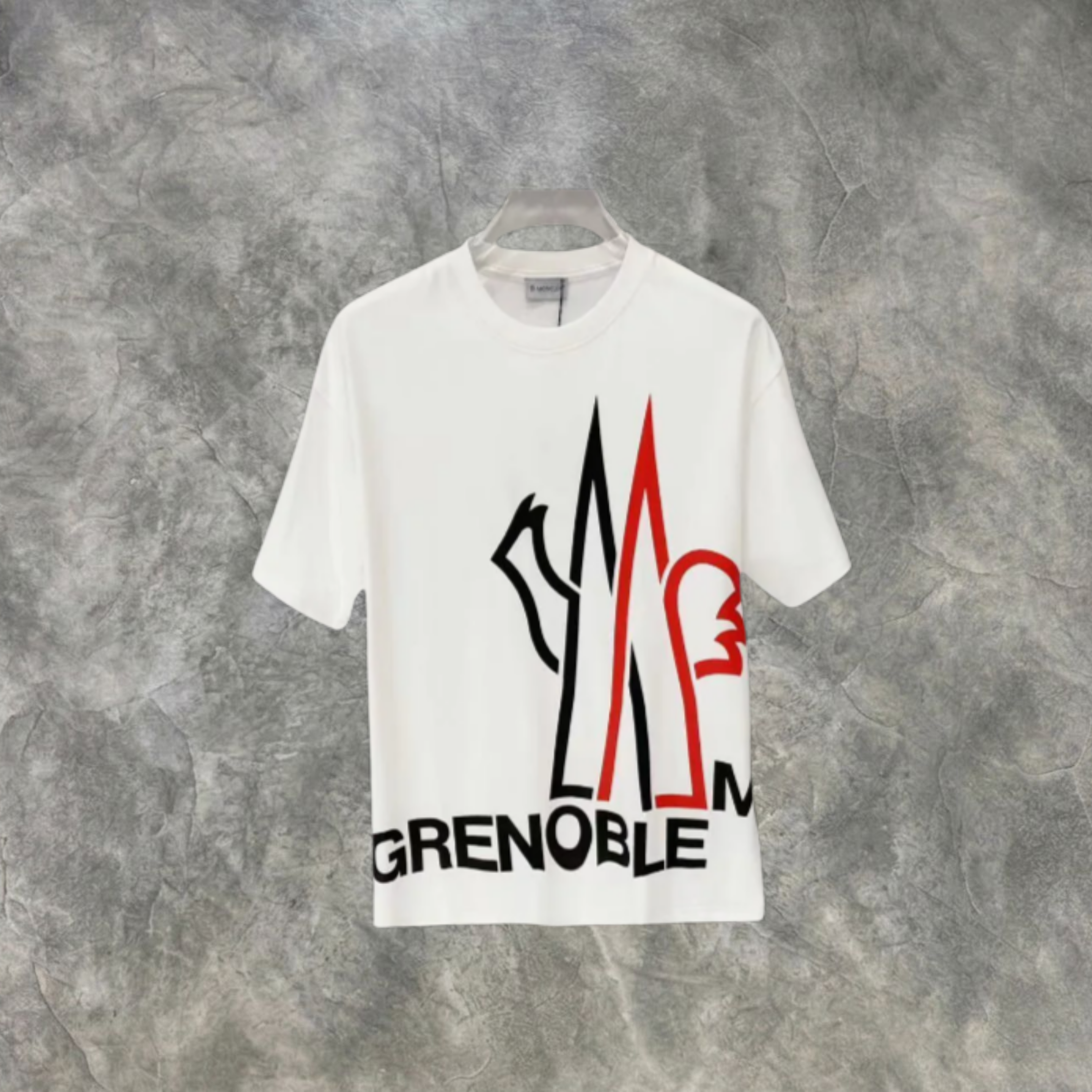 Elvare Club® T-Shirt