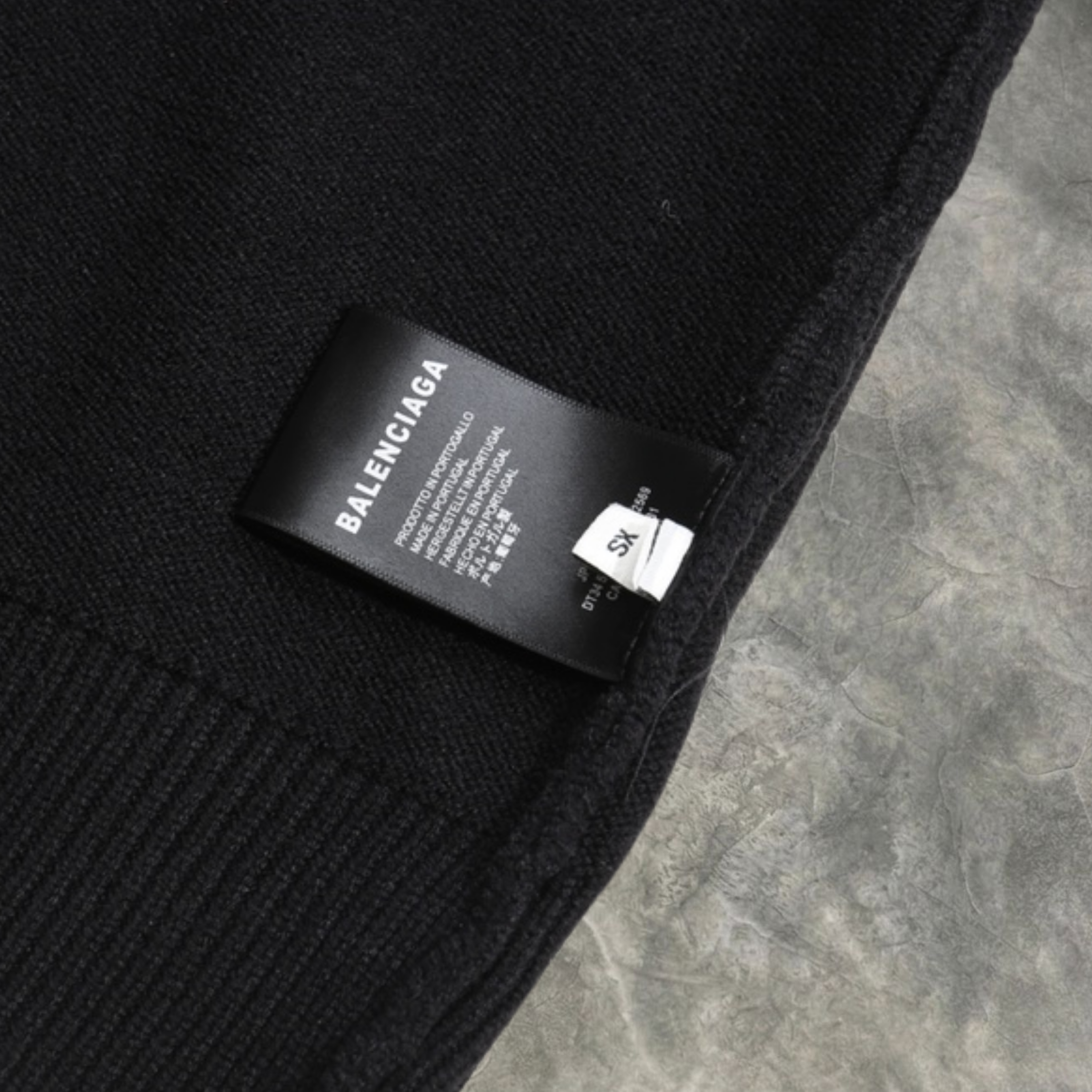 Elvare Club® Sweater