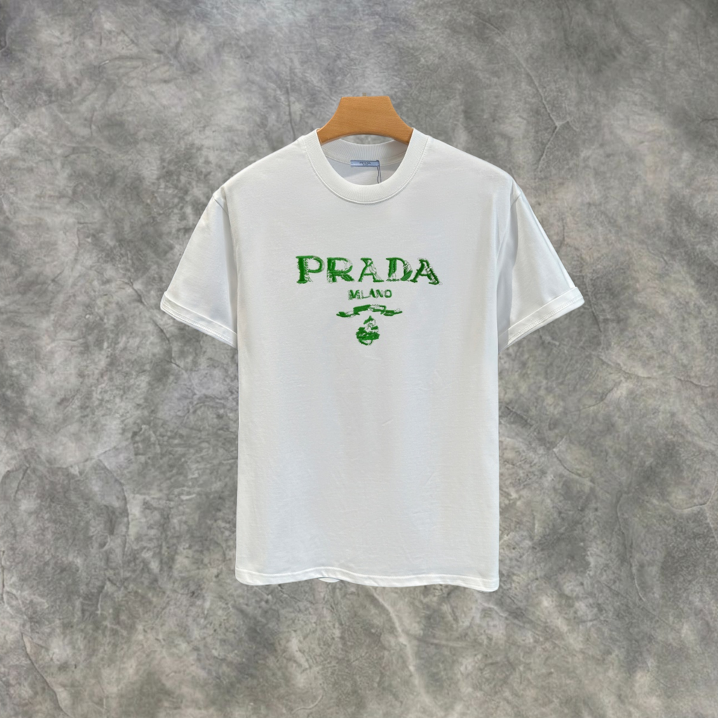 Elvare Club® T-Shirt