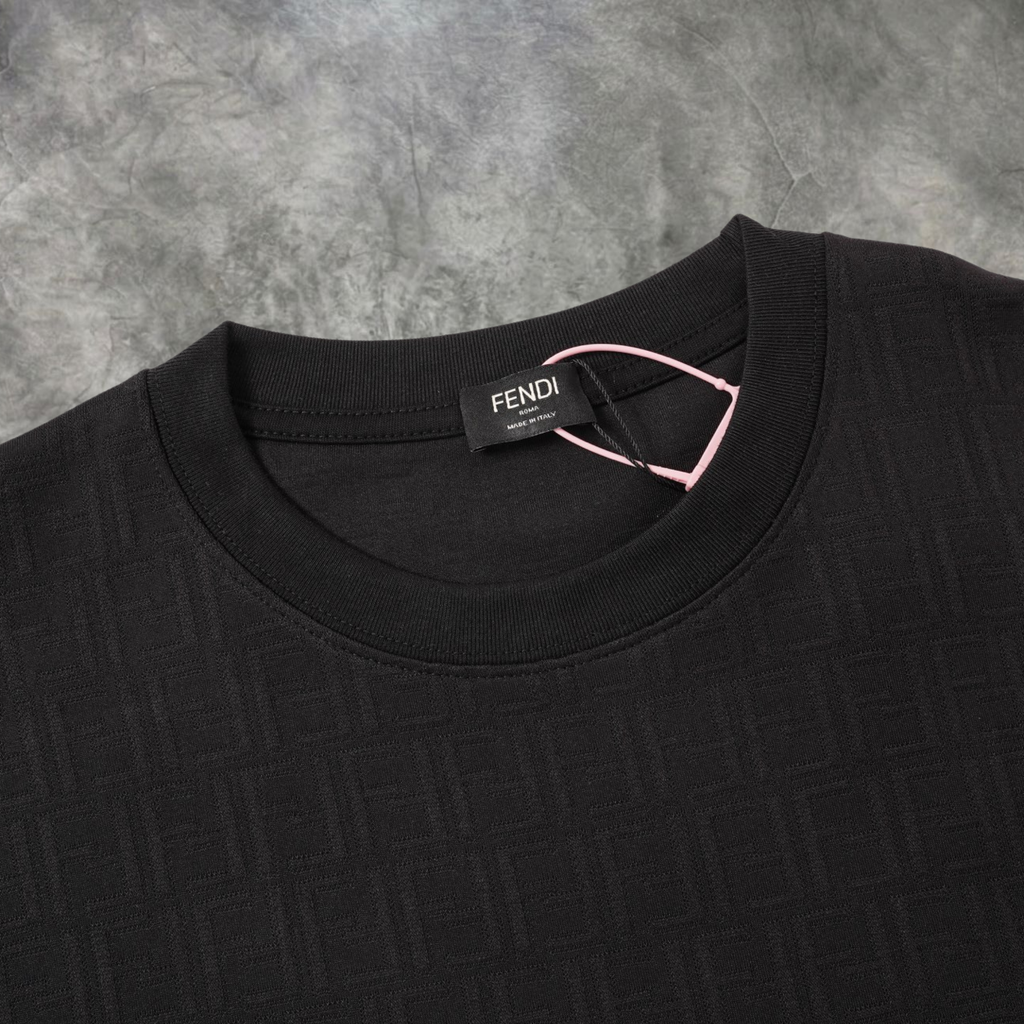 Elvare Club® T-Shirt