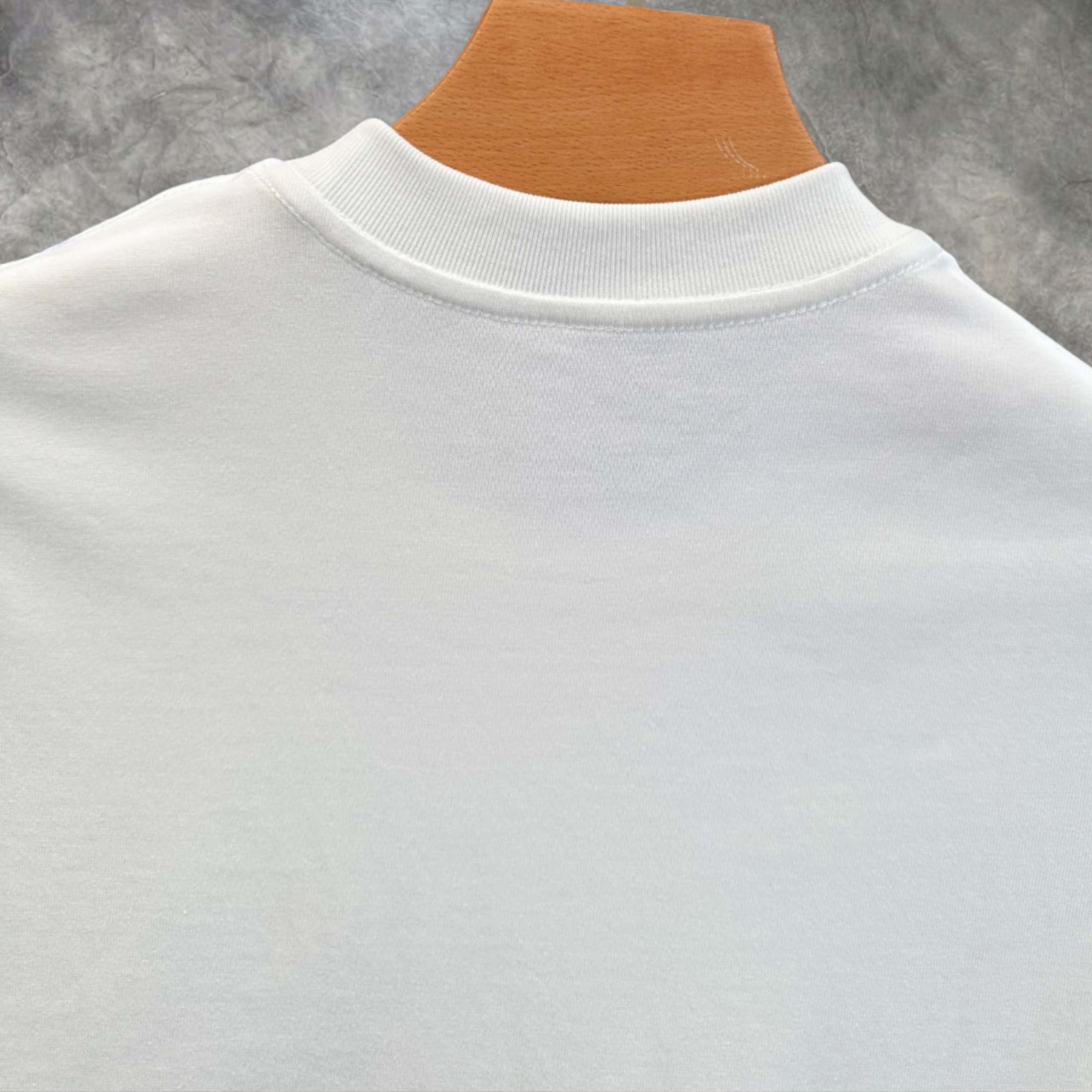 Elvare Club® T-Shirt