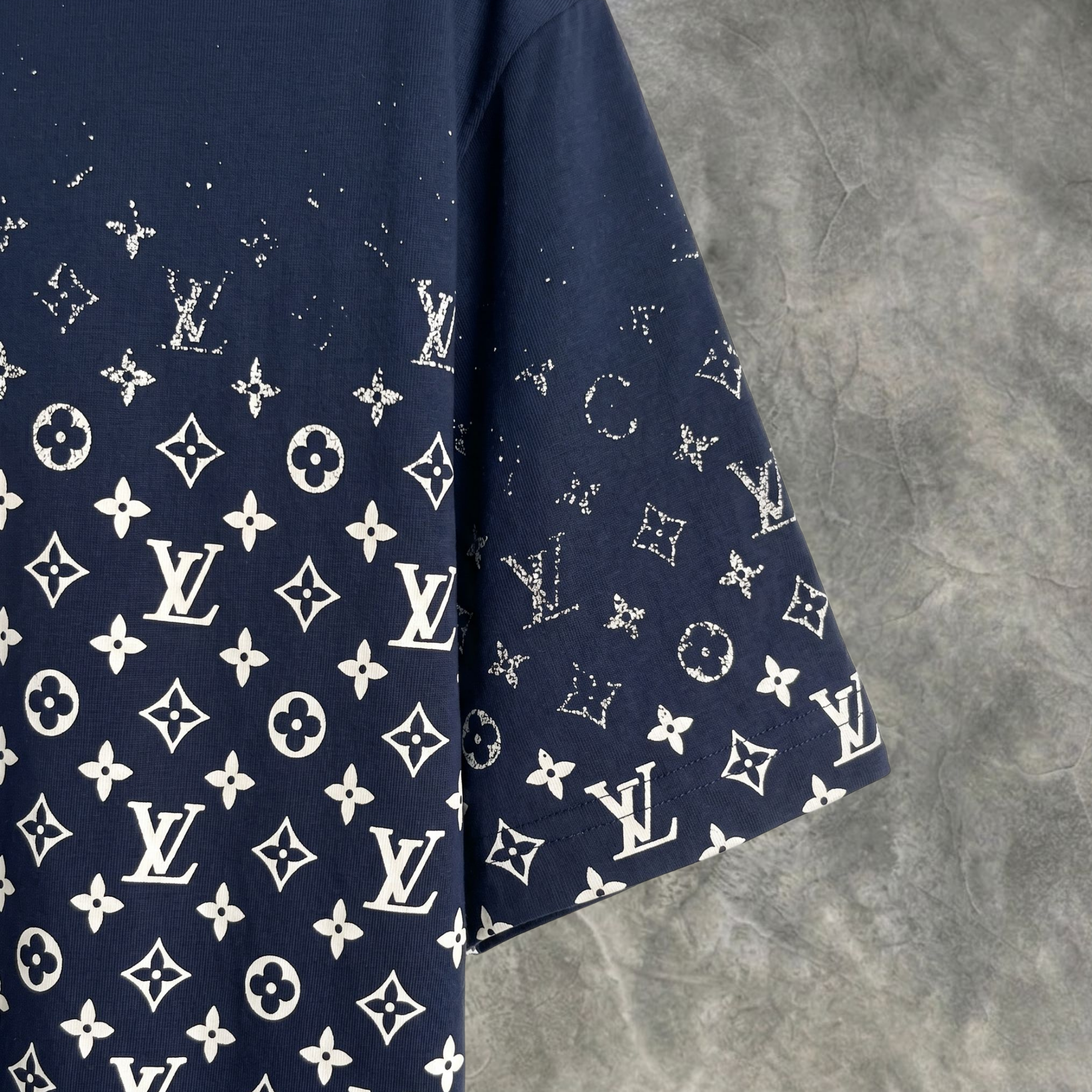 Elvare Club® T-shirt