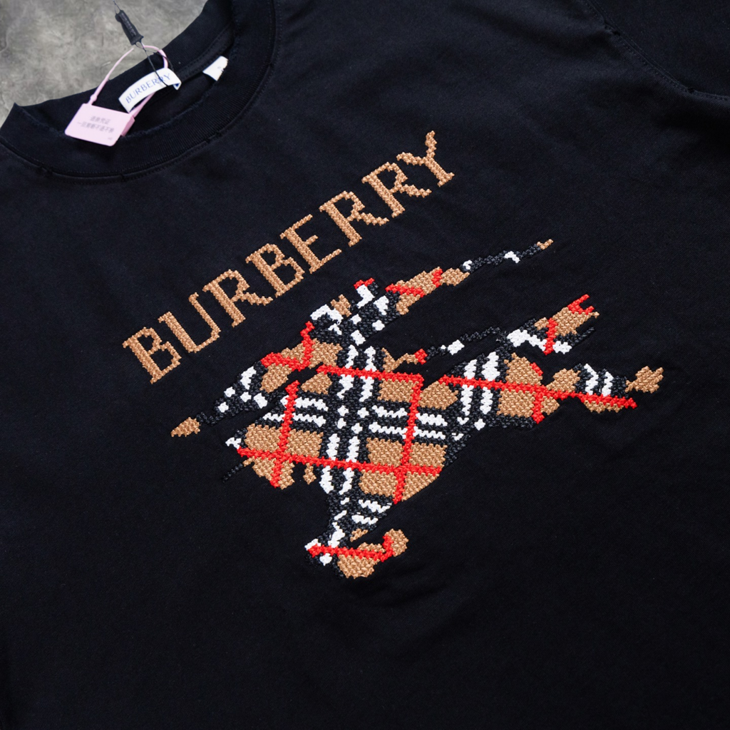 Elvare Club® T-Shirt