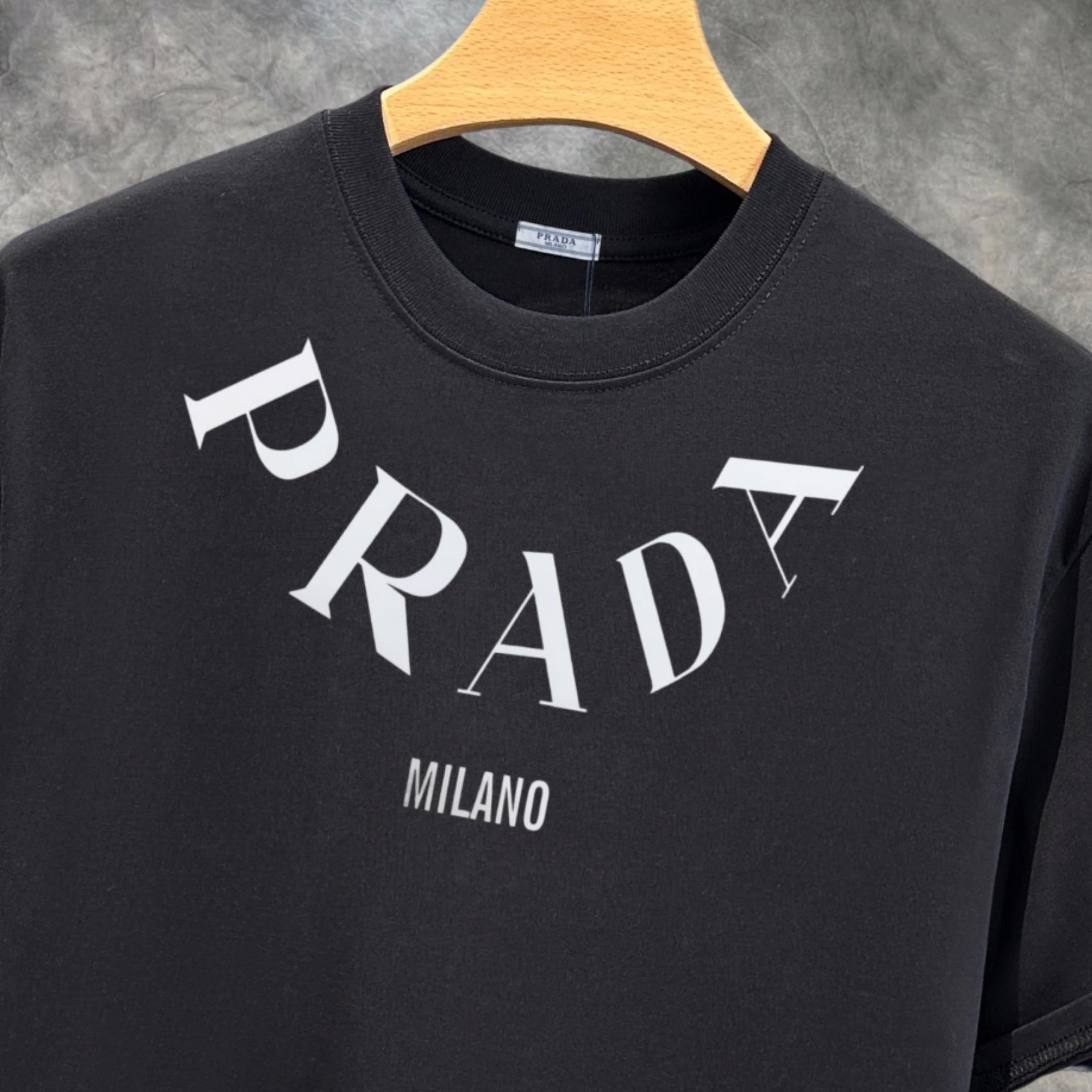 Elvare Club® T-Shirt