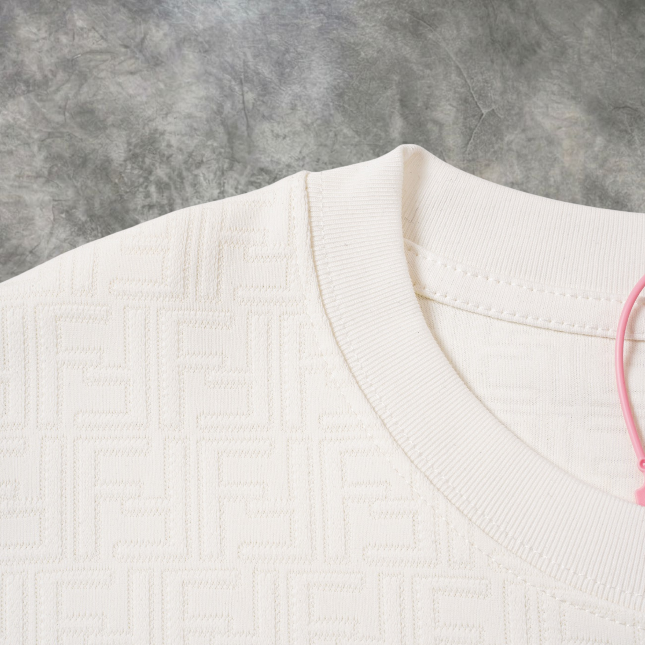 Elvare Club® T-Shirt