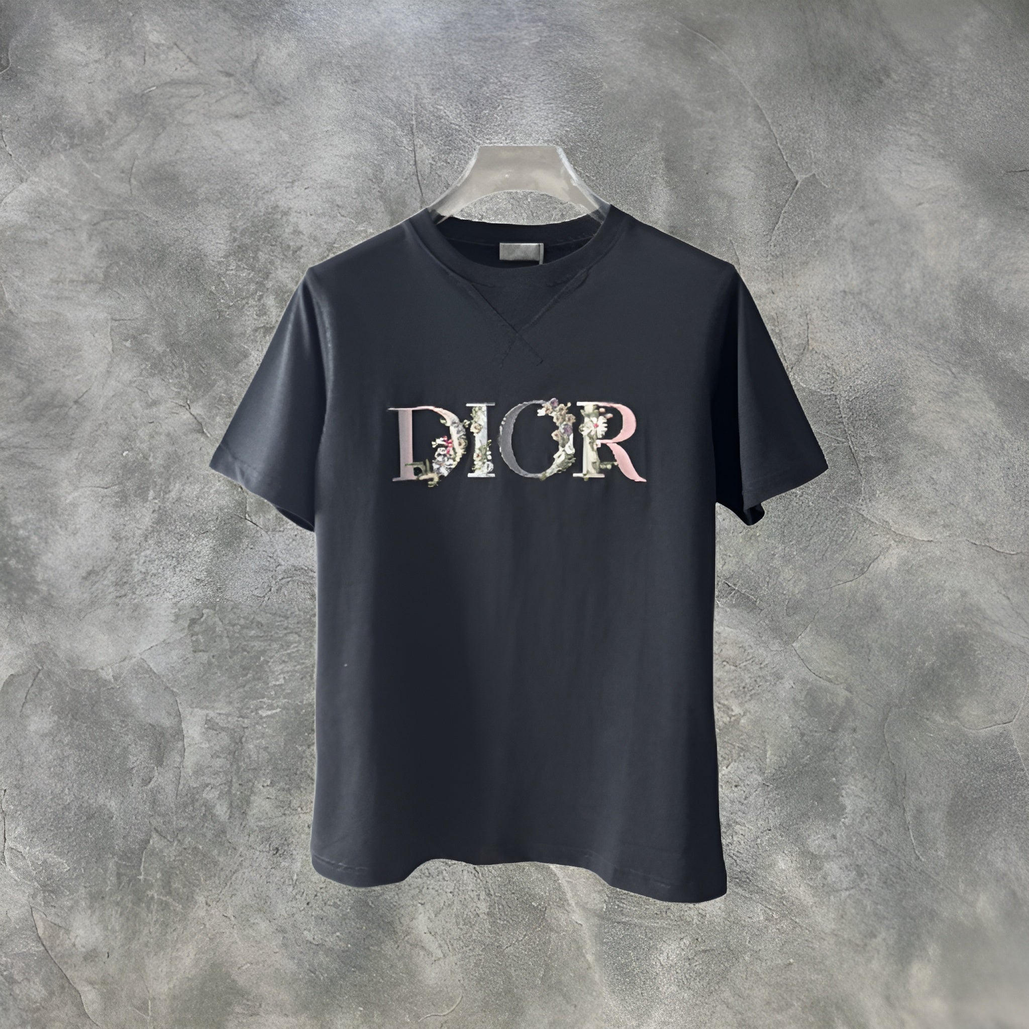 Elvare Club® T-Shirt