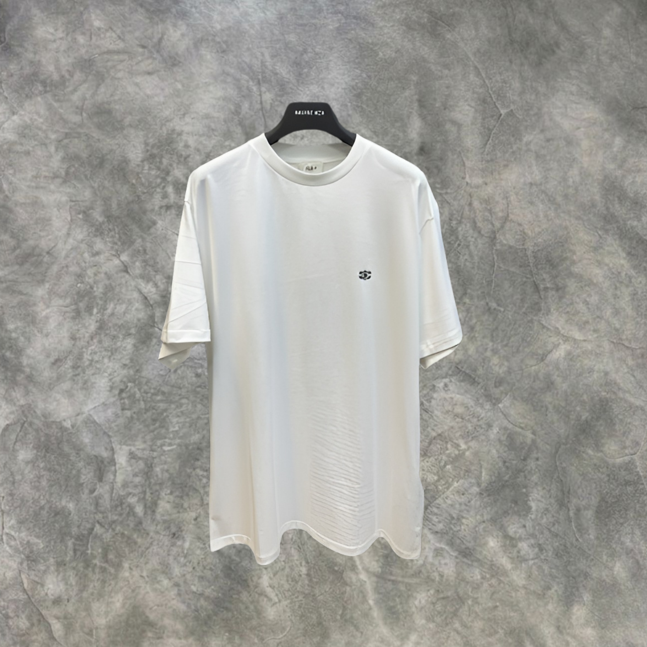Elvare Club® T-Shirt
