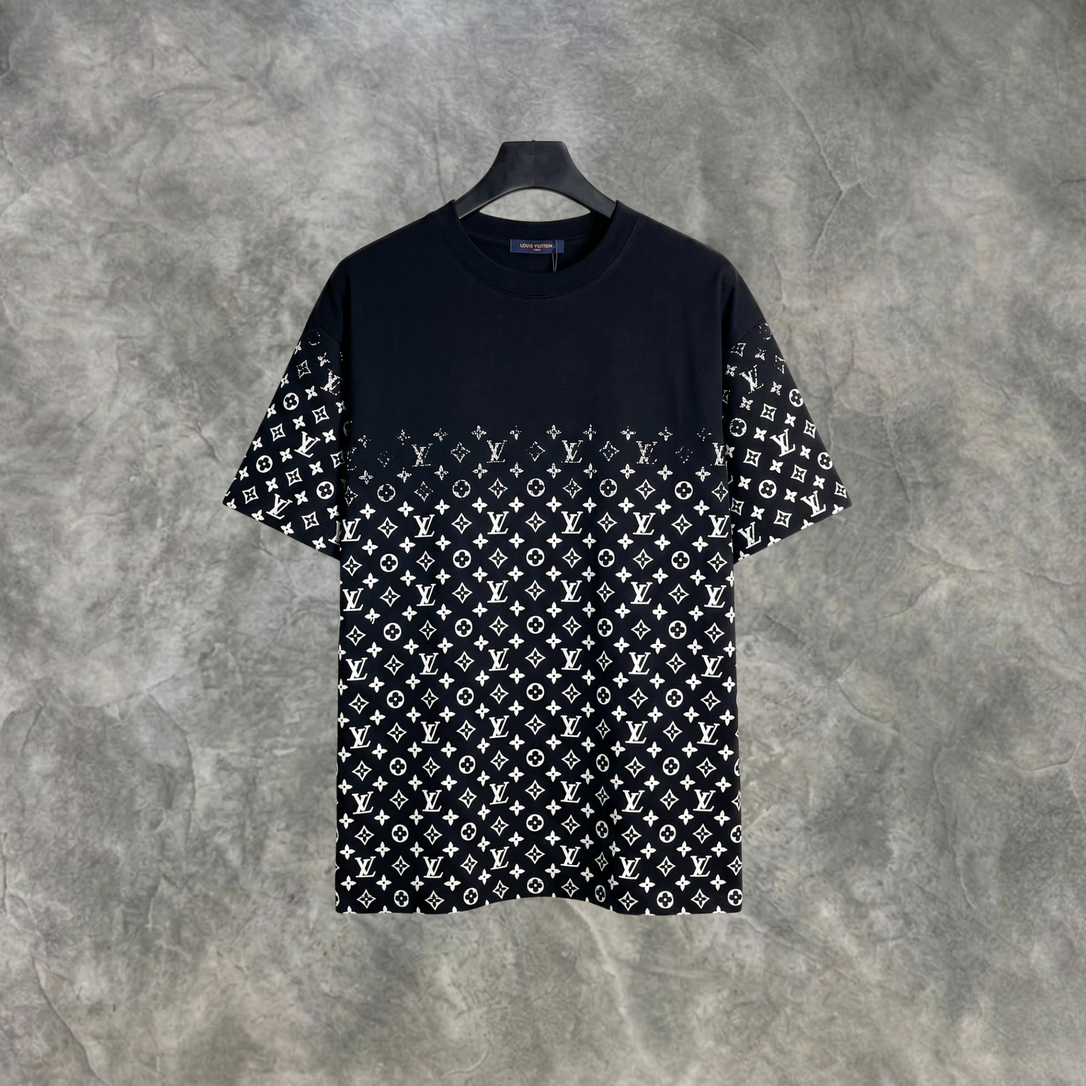 Elvare Club® T-shirt