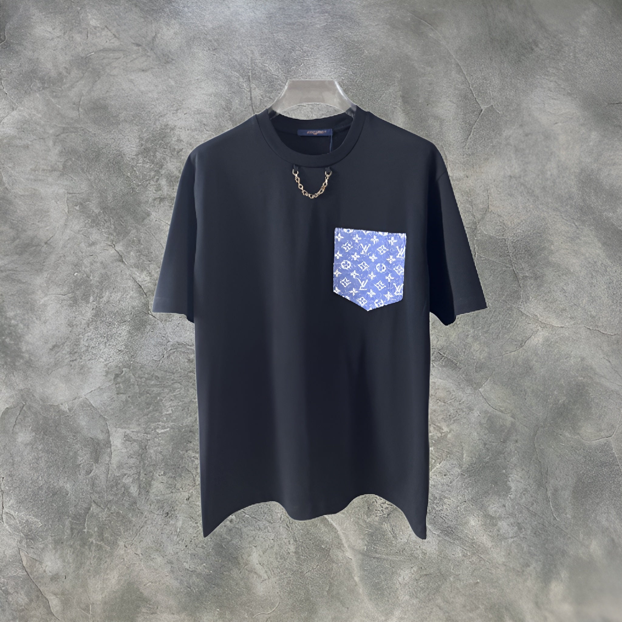 Elvare Club® T-Shirt