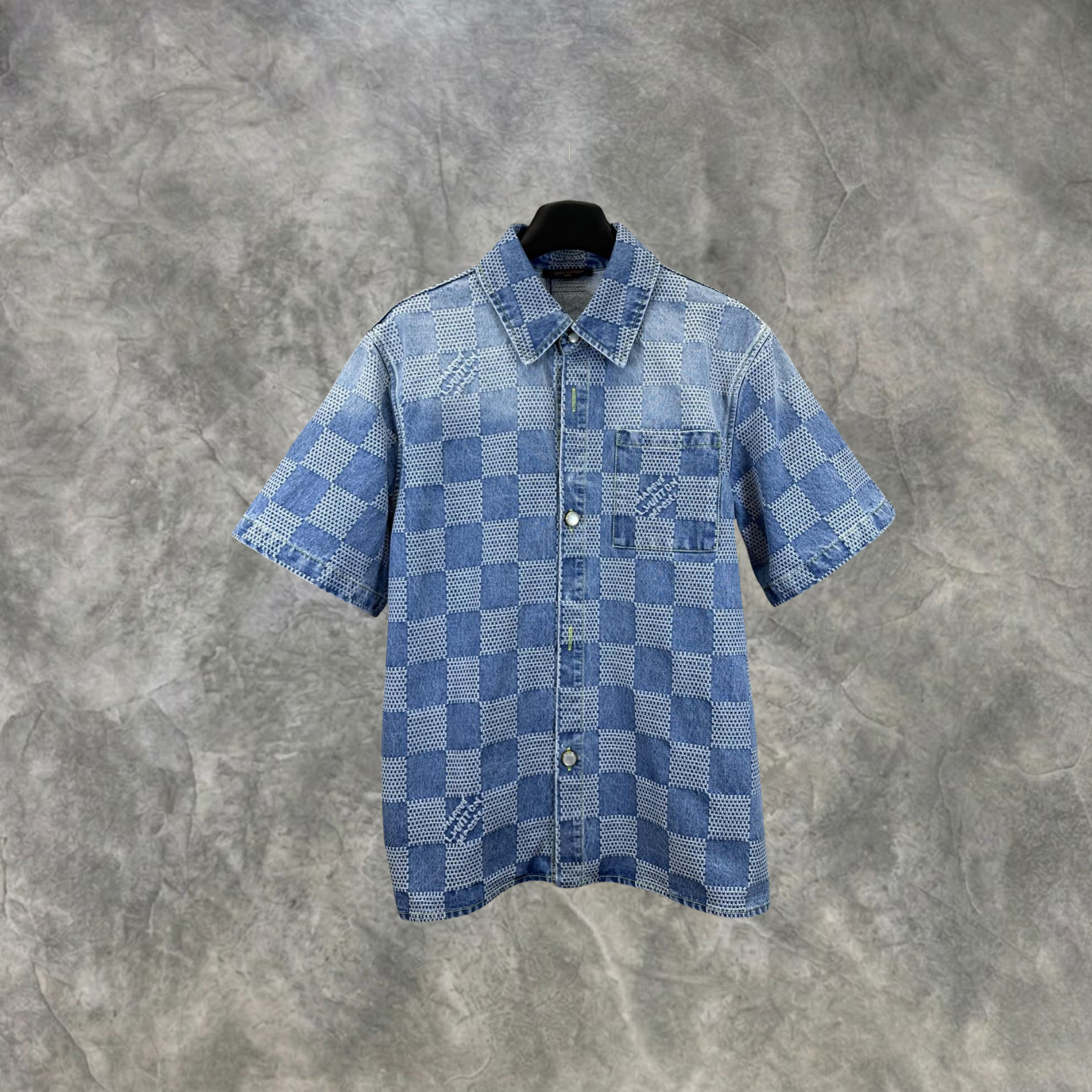 Elvare Club® T-Shirt