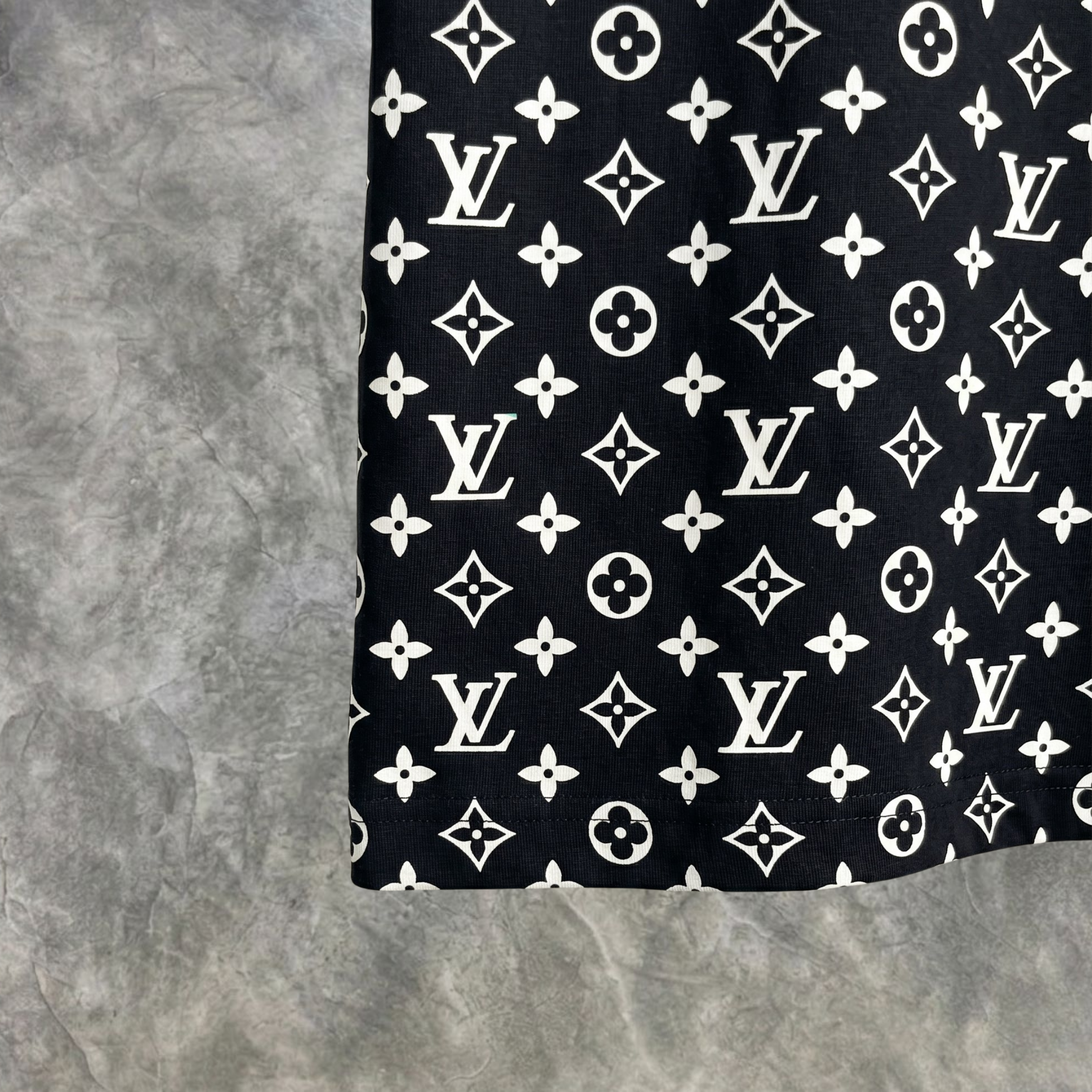 Elvare Club® T-shirt