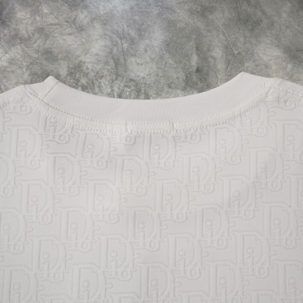 Elvare Club® T-Shirt