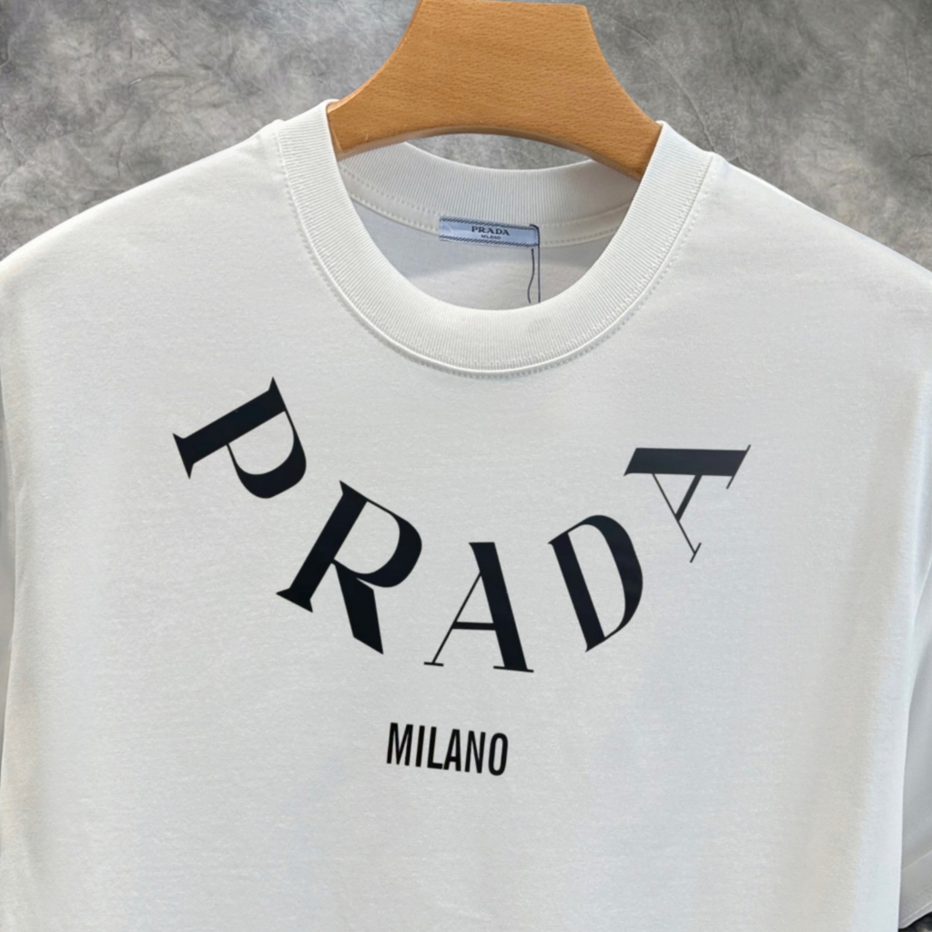 Elvare Club® T-Shirt