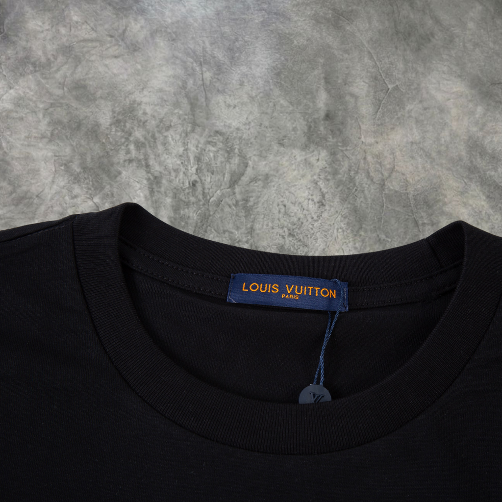 Elvare Club® T-shirt