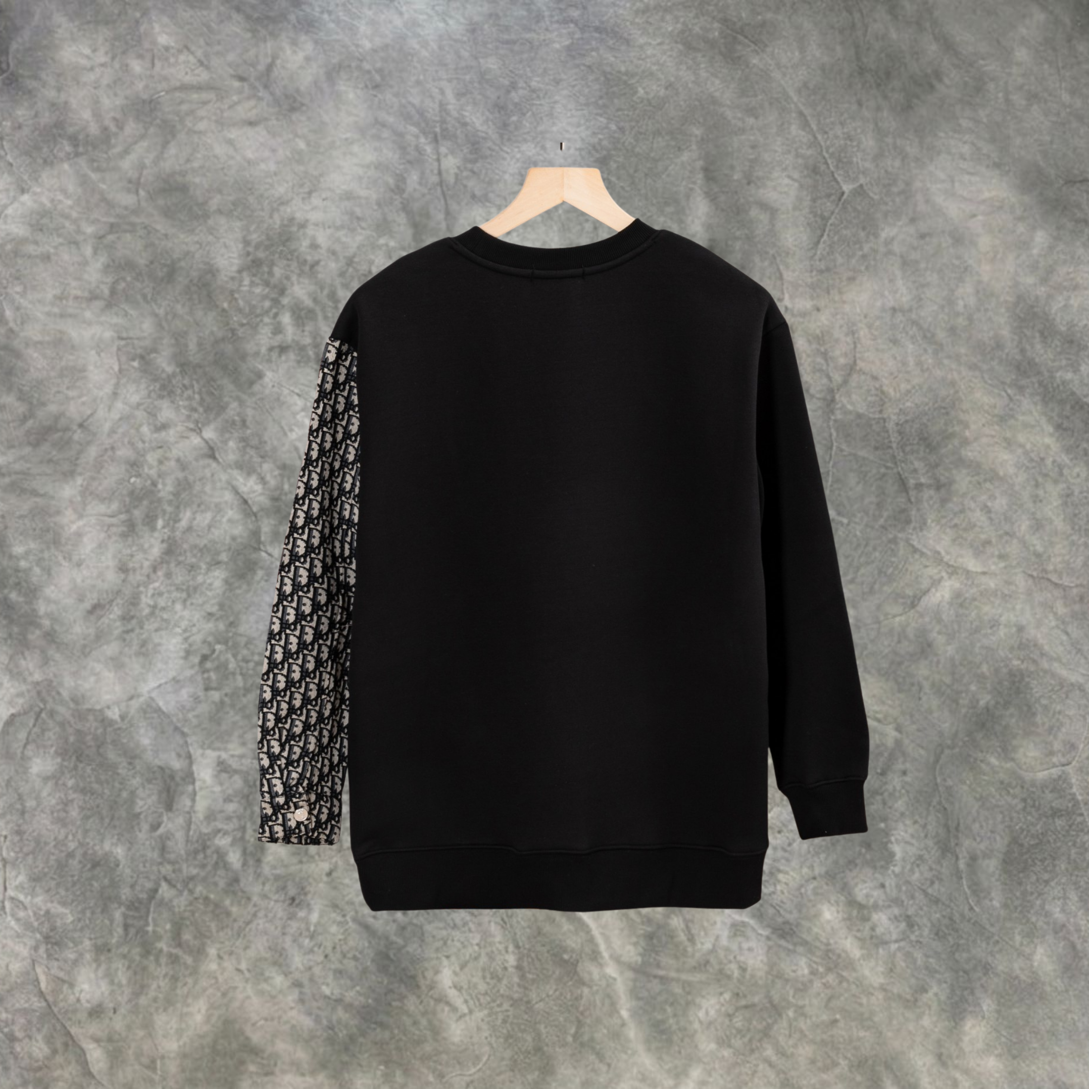 Elvare Club® Sweater