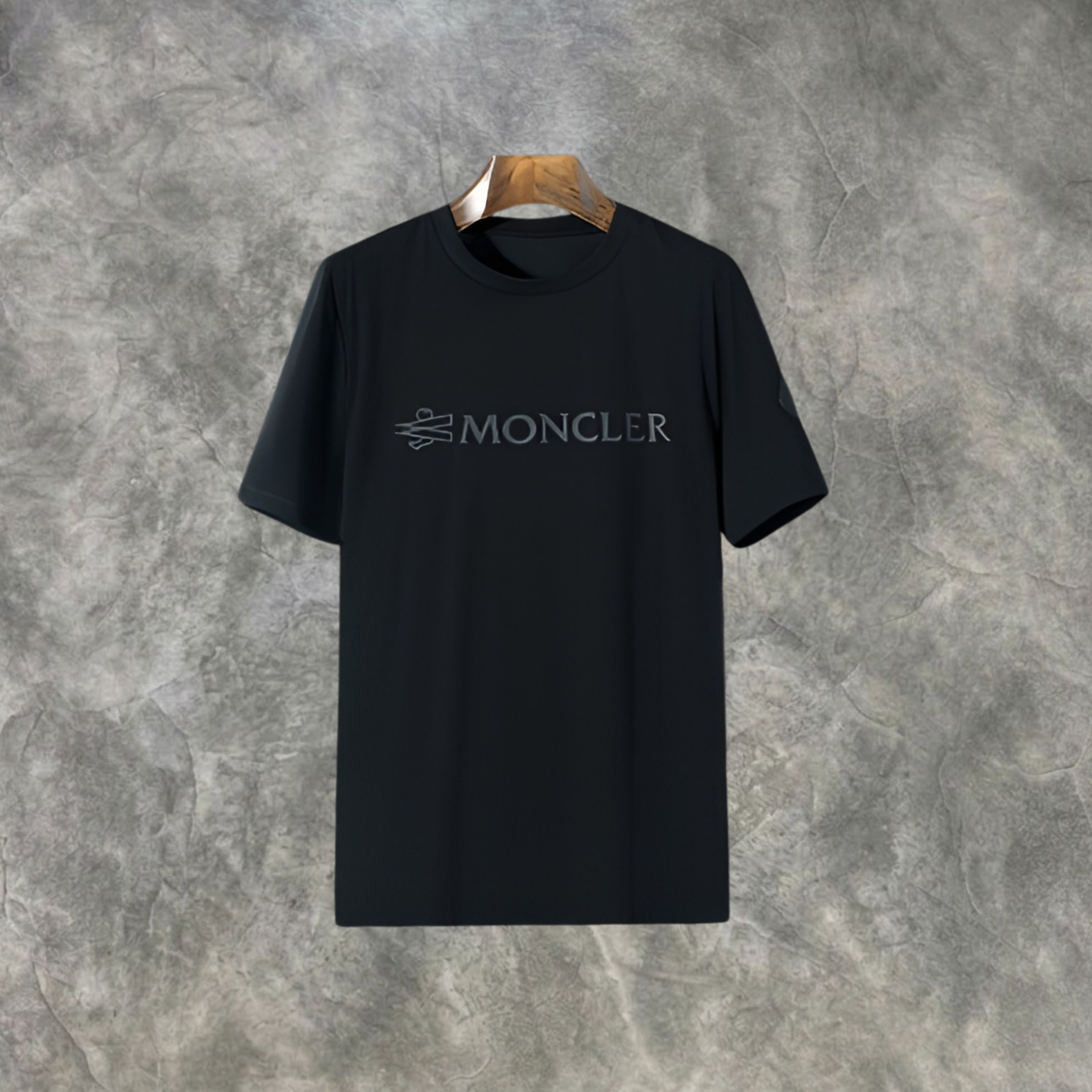 Elvare Club® T-Shirt