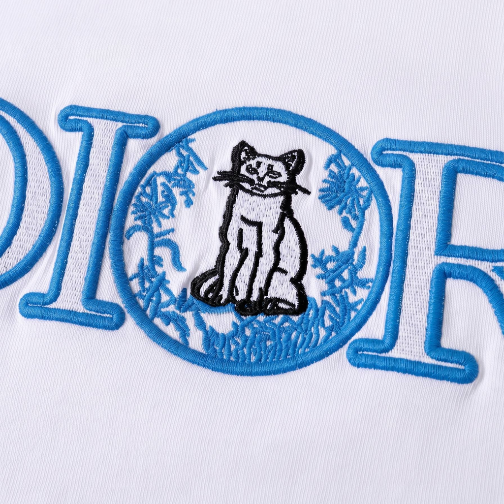 Elvare Club® T-shirt