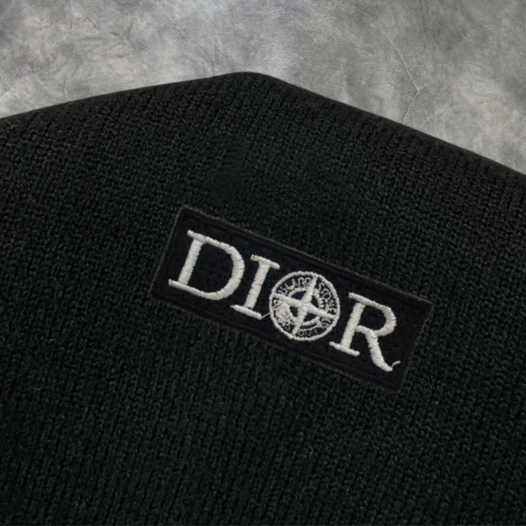 Elvare Club® Sweater