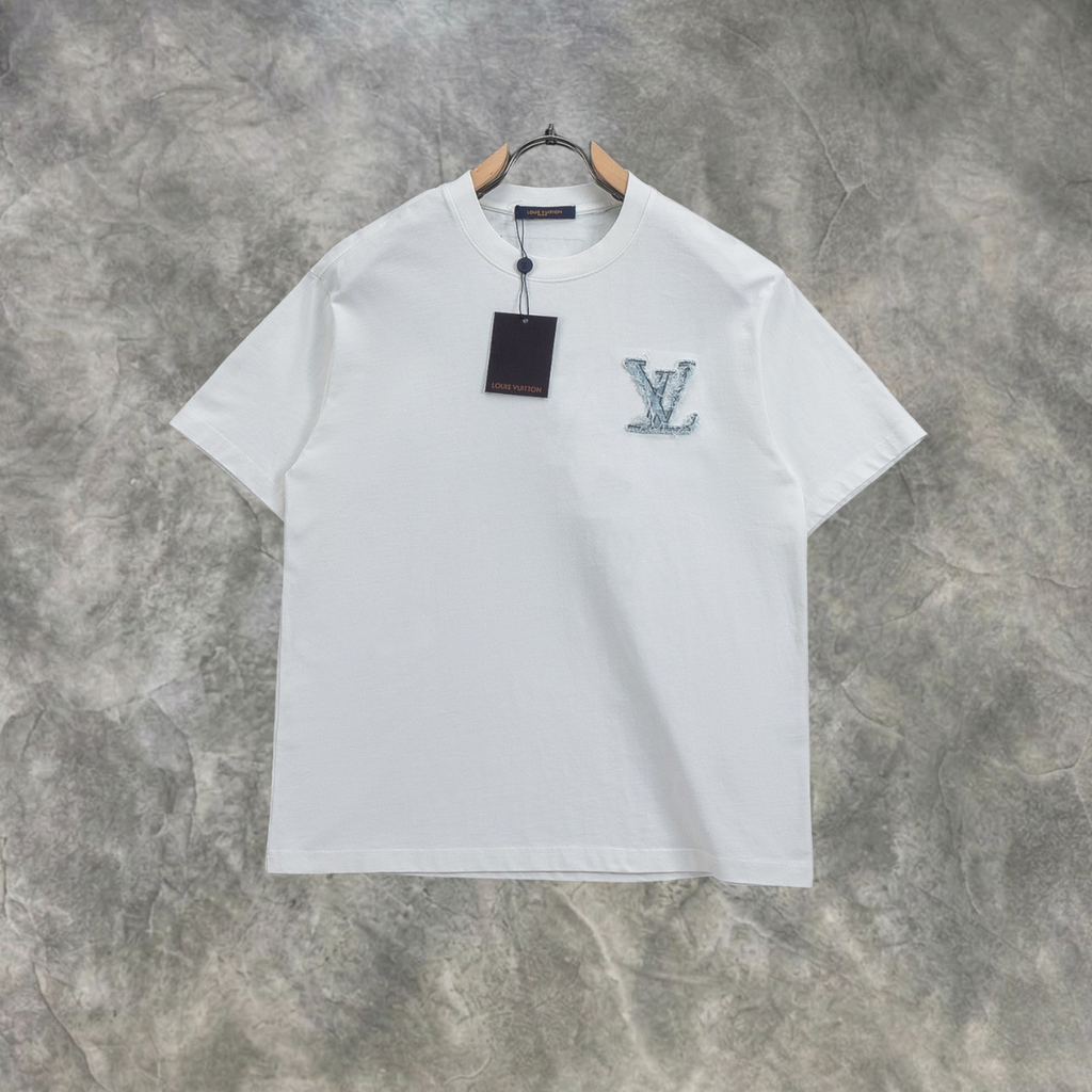 Elvare Club® T-Shirt