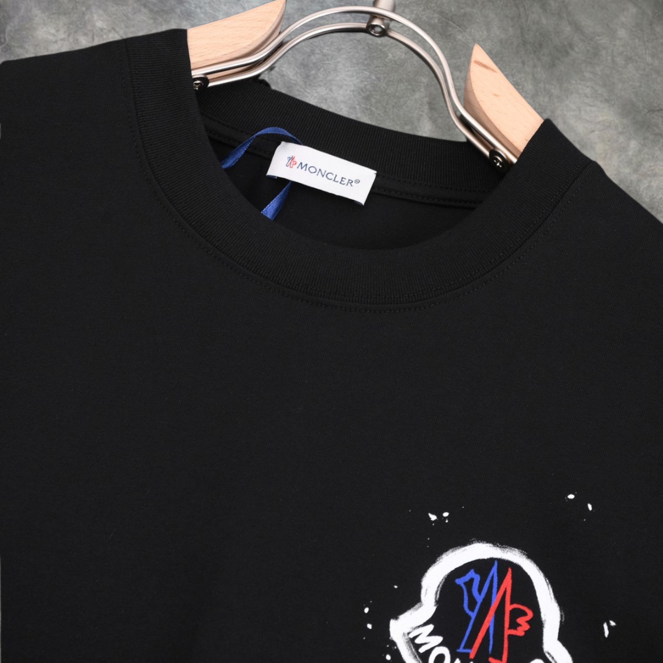 Elvare Club®  T-Shirts