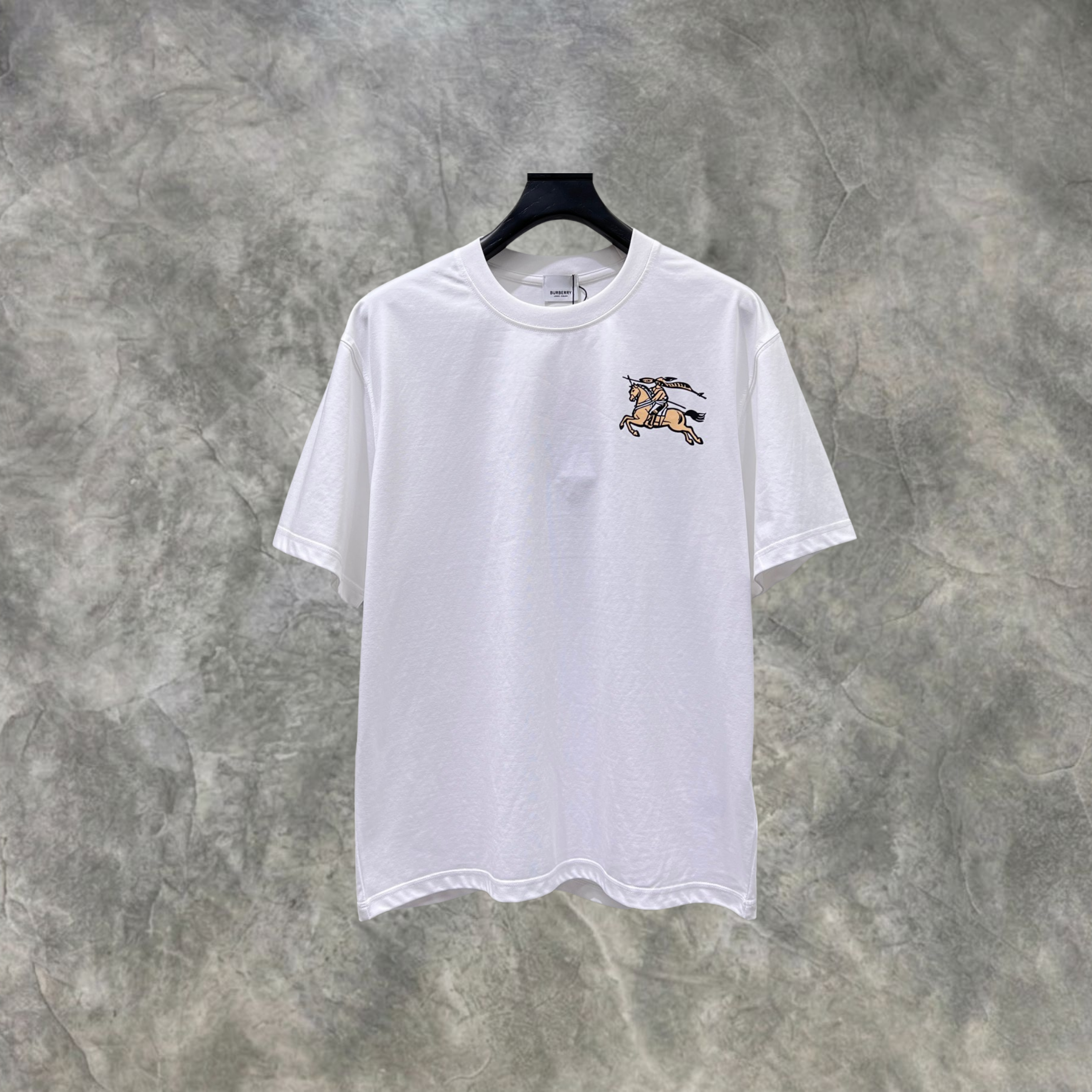 Elvare Club® T-shirt