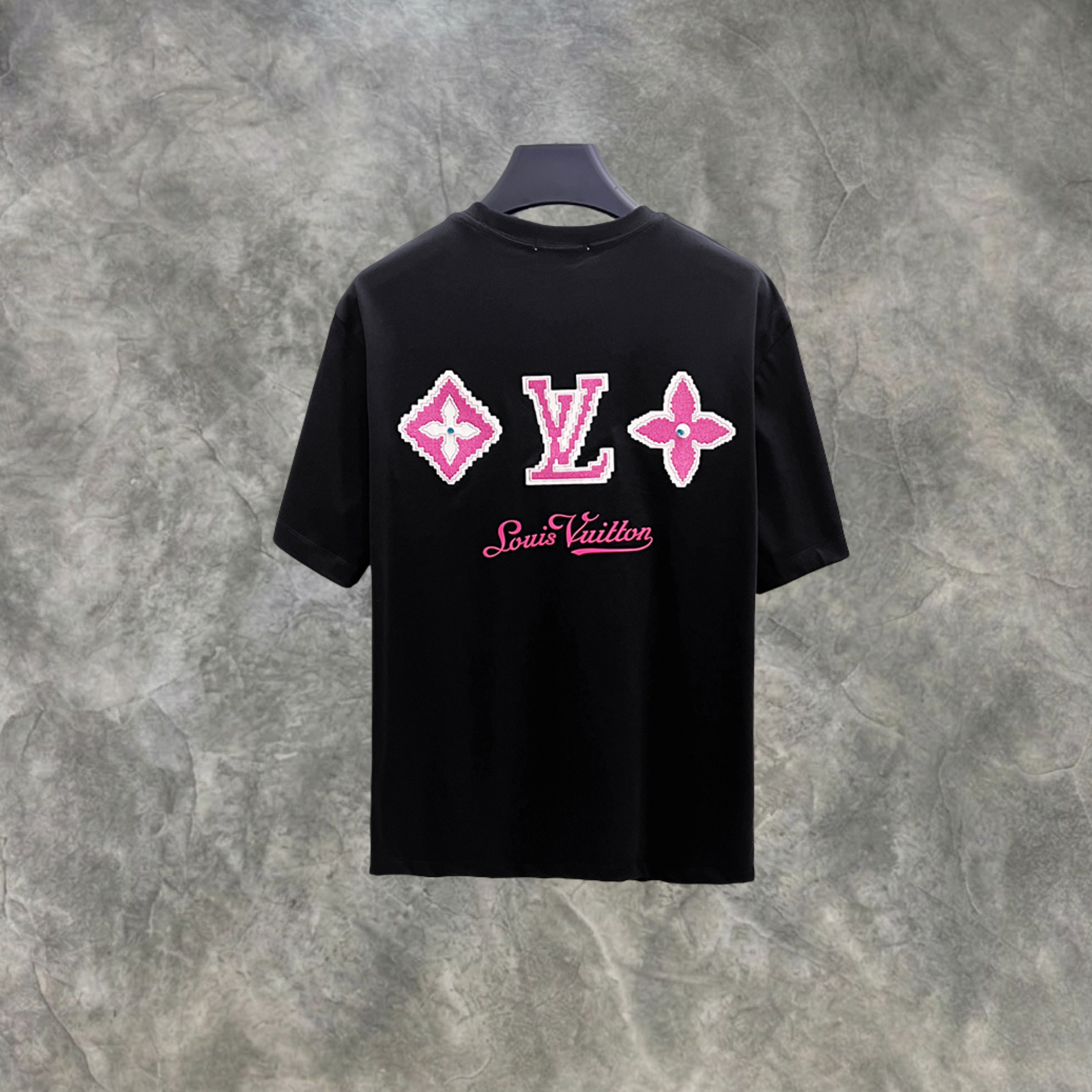 Elvare Club® T-Shirt