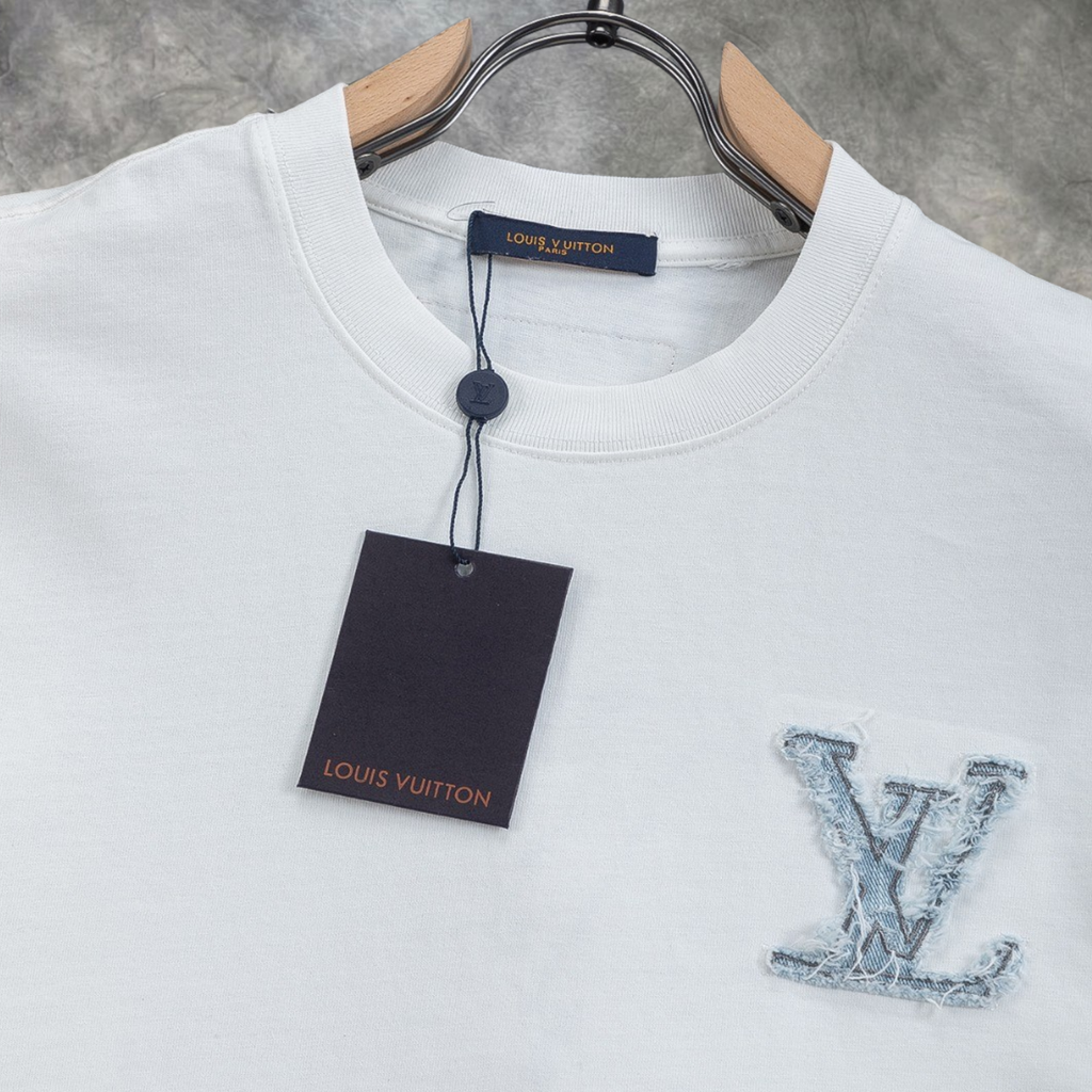 Elvare Club® T-Shirt