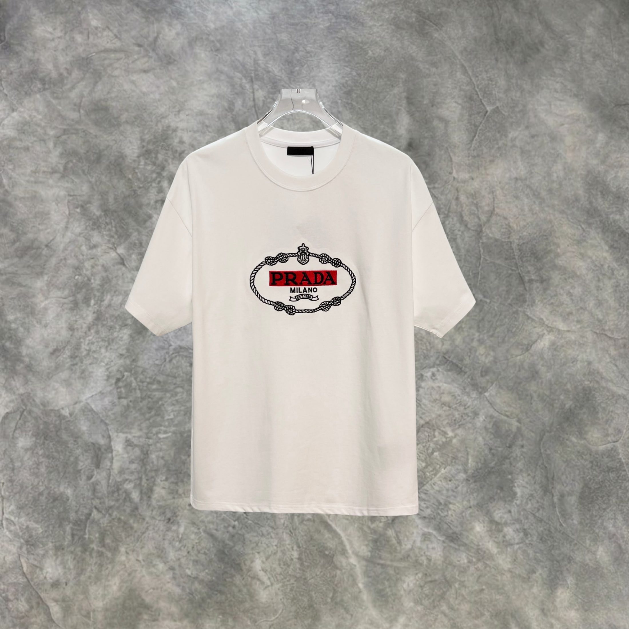 Elvare Club® T-Shirt