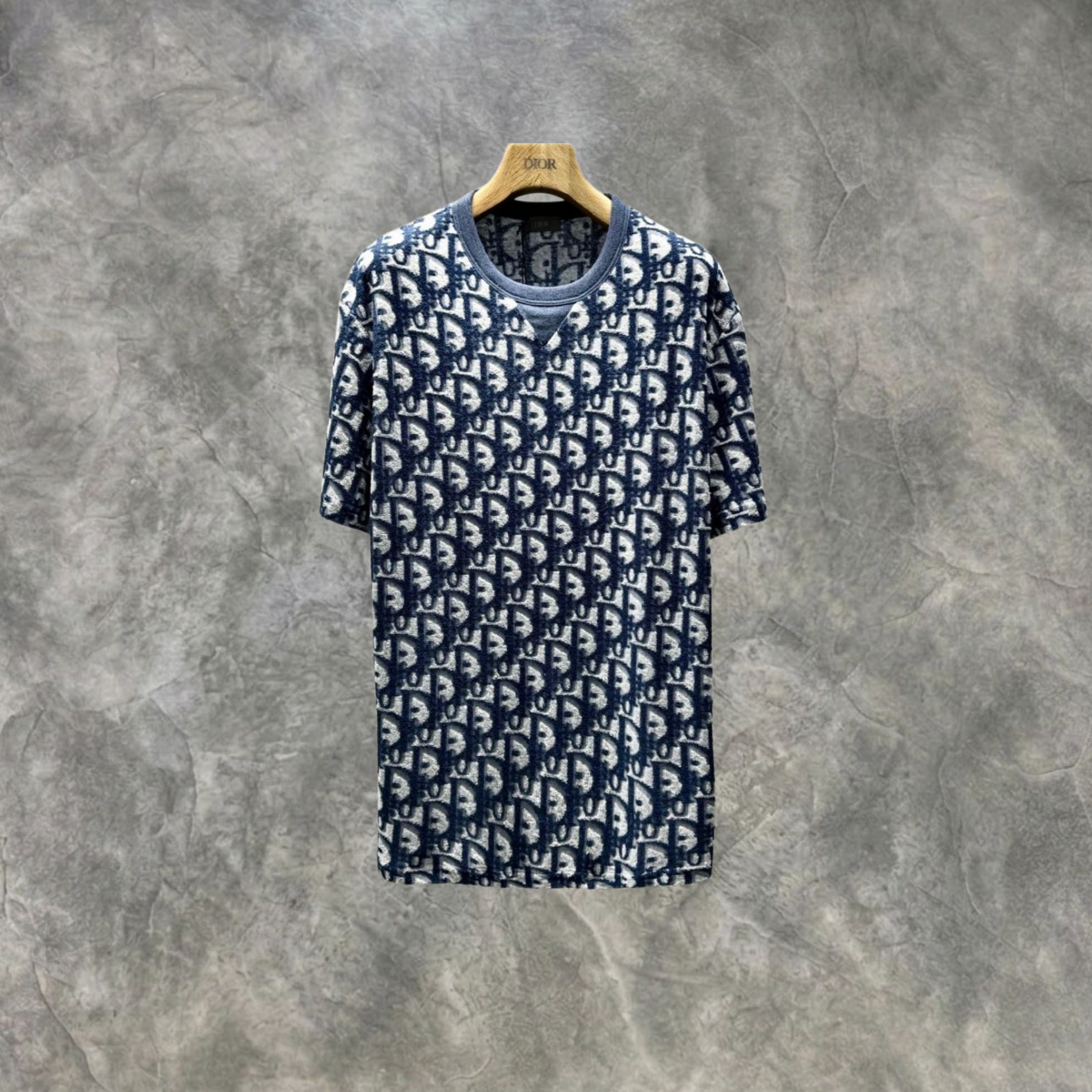 Elvare Club® T-Shirt