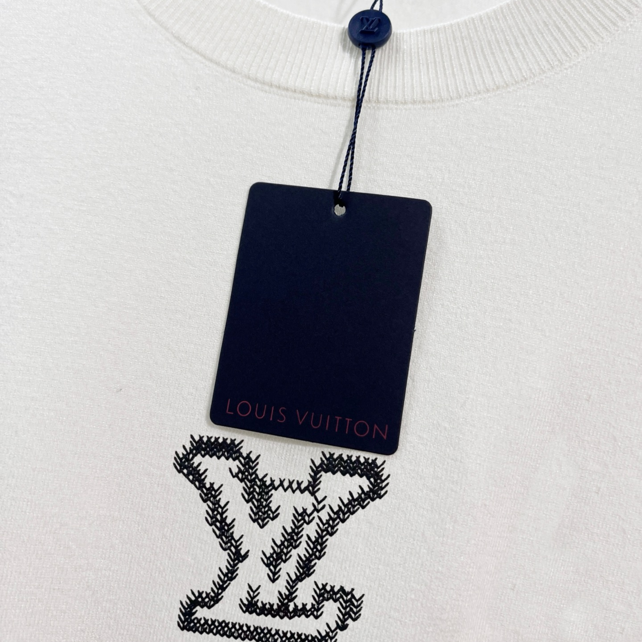 Elvare Club® T-Shirt