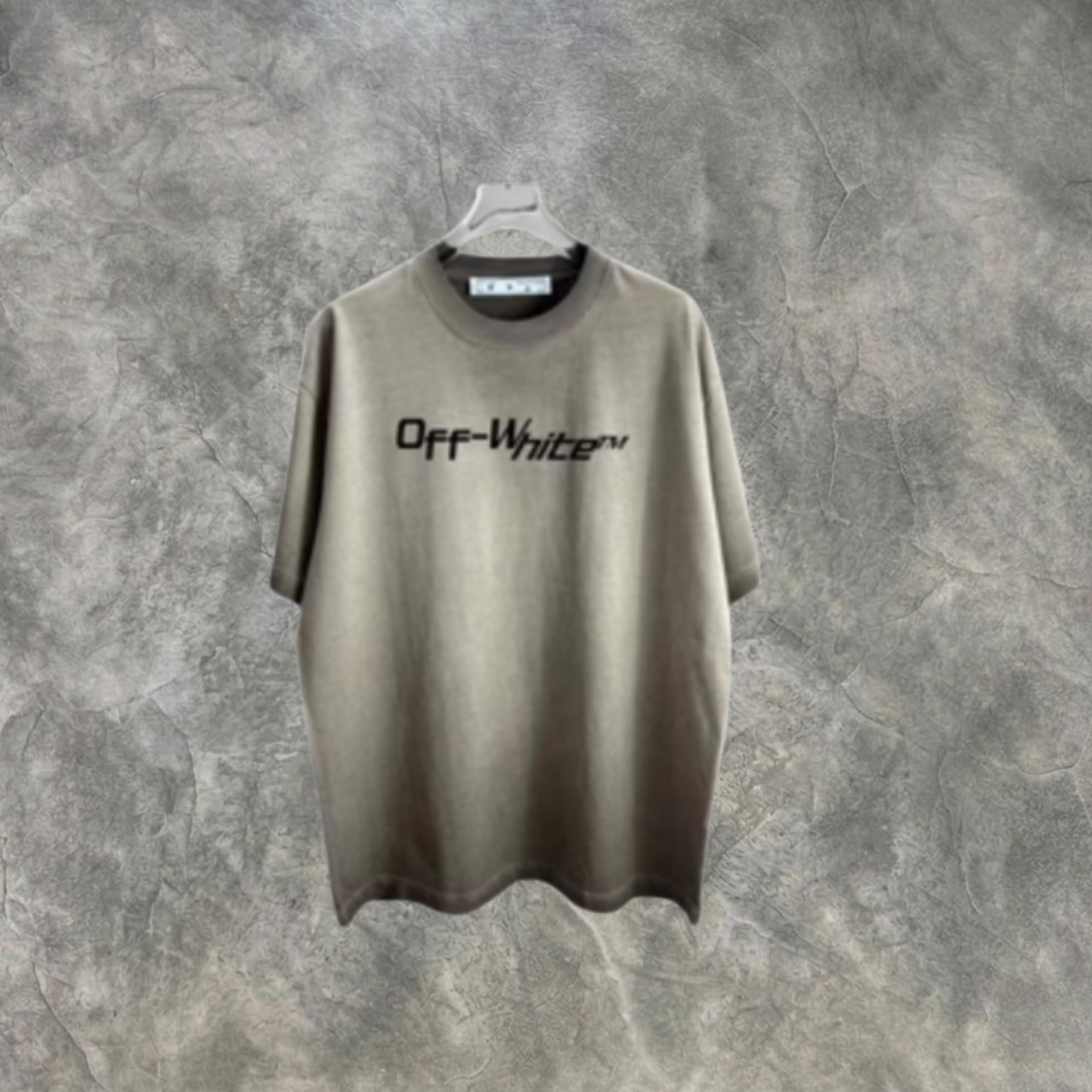 Elvare Club® T-Shirt