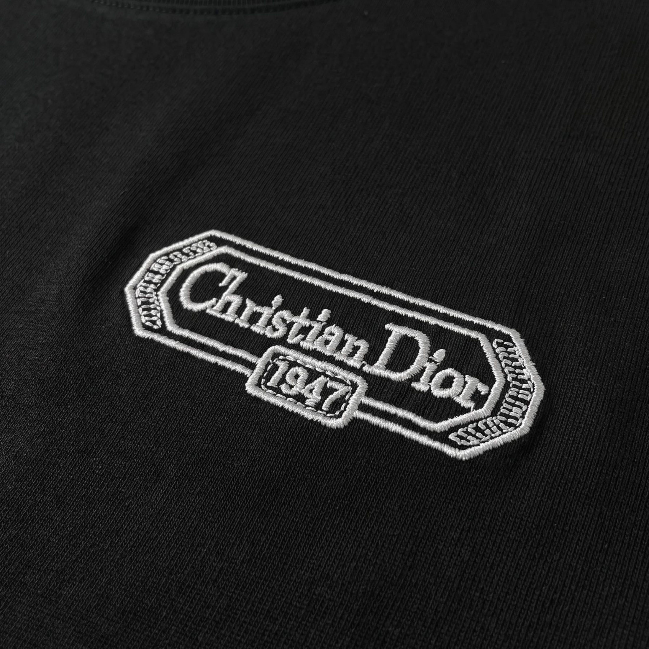 Elvare Club® T-shirt