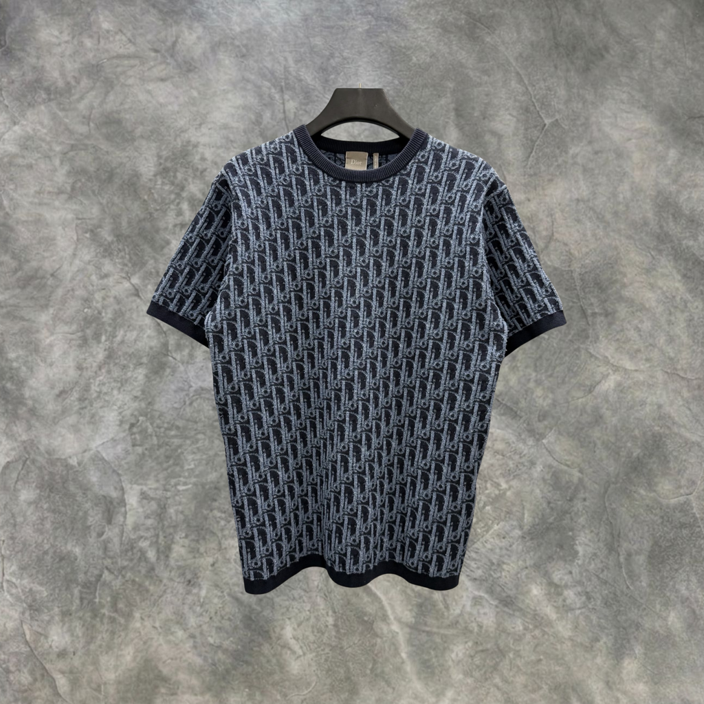 Elvare Club® T-Shirt