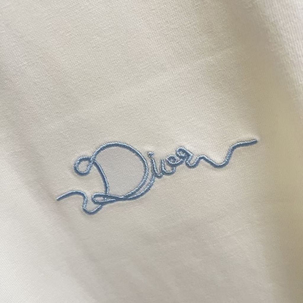 Elvare Club® T-Shirt