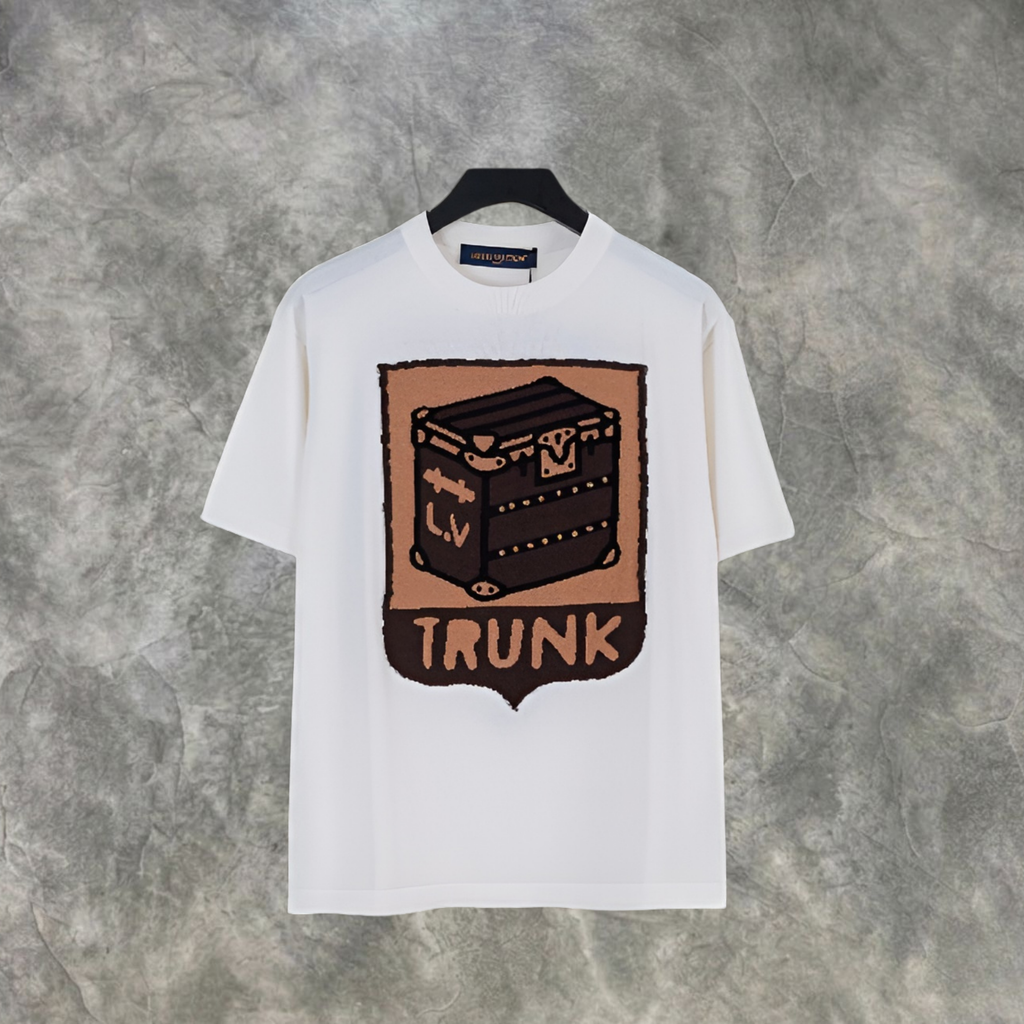 Elvare Club® T-Shirt