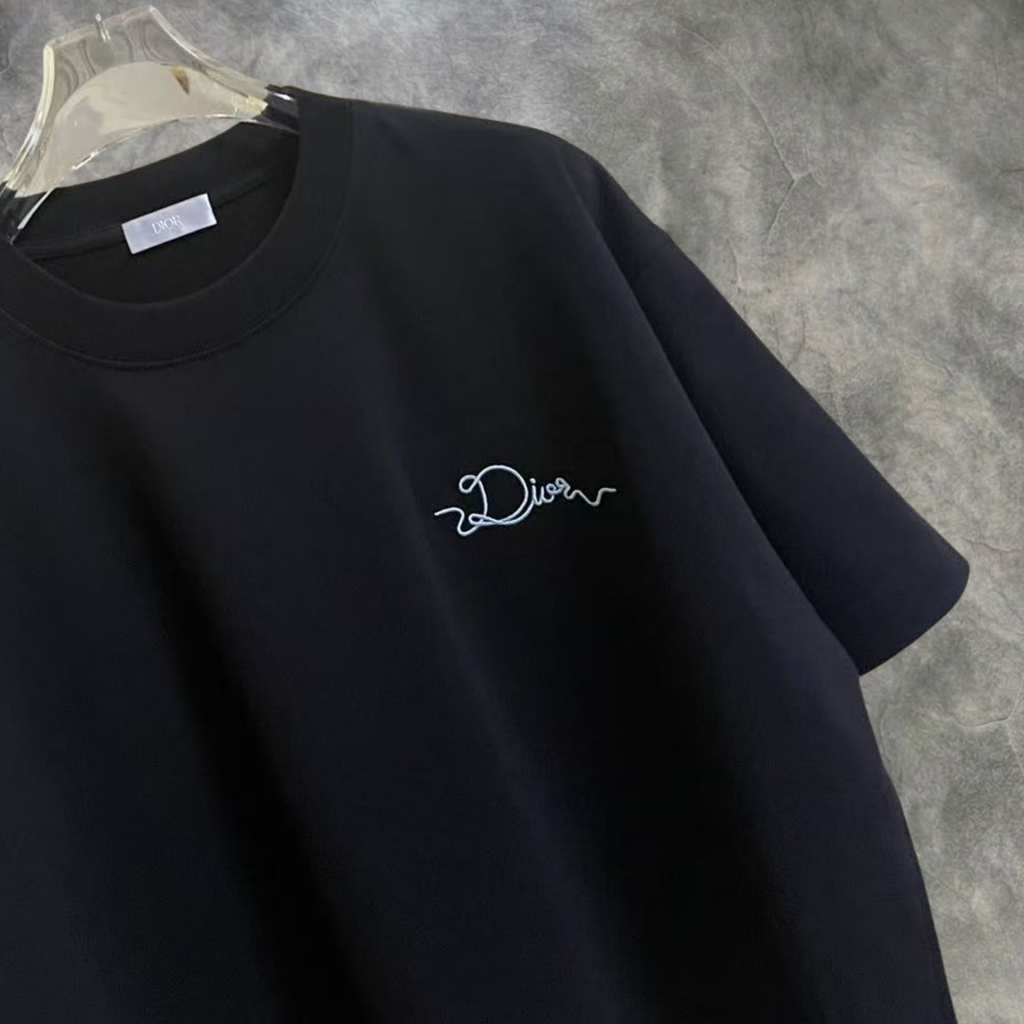 Elvare Club® T-Shirt