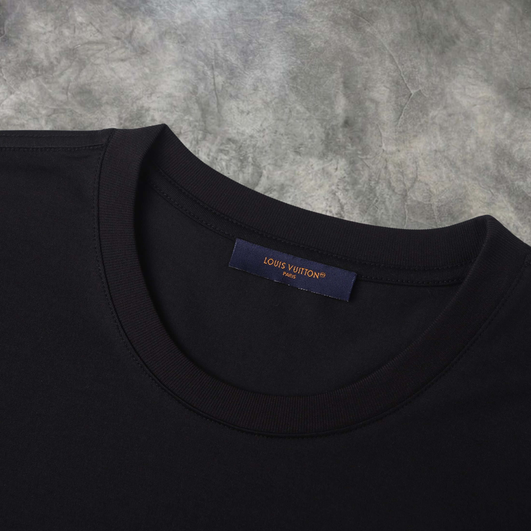 Elvare Club® T-shirt