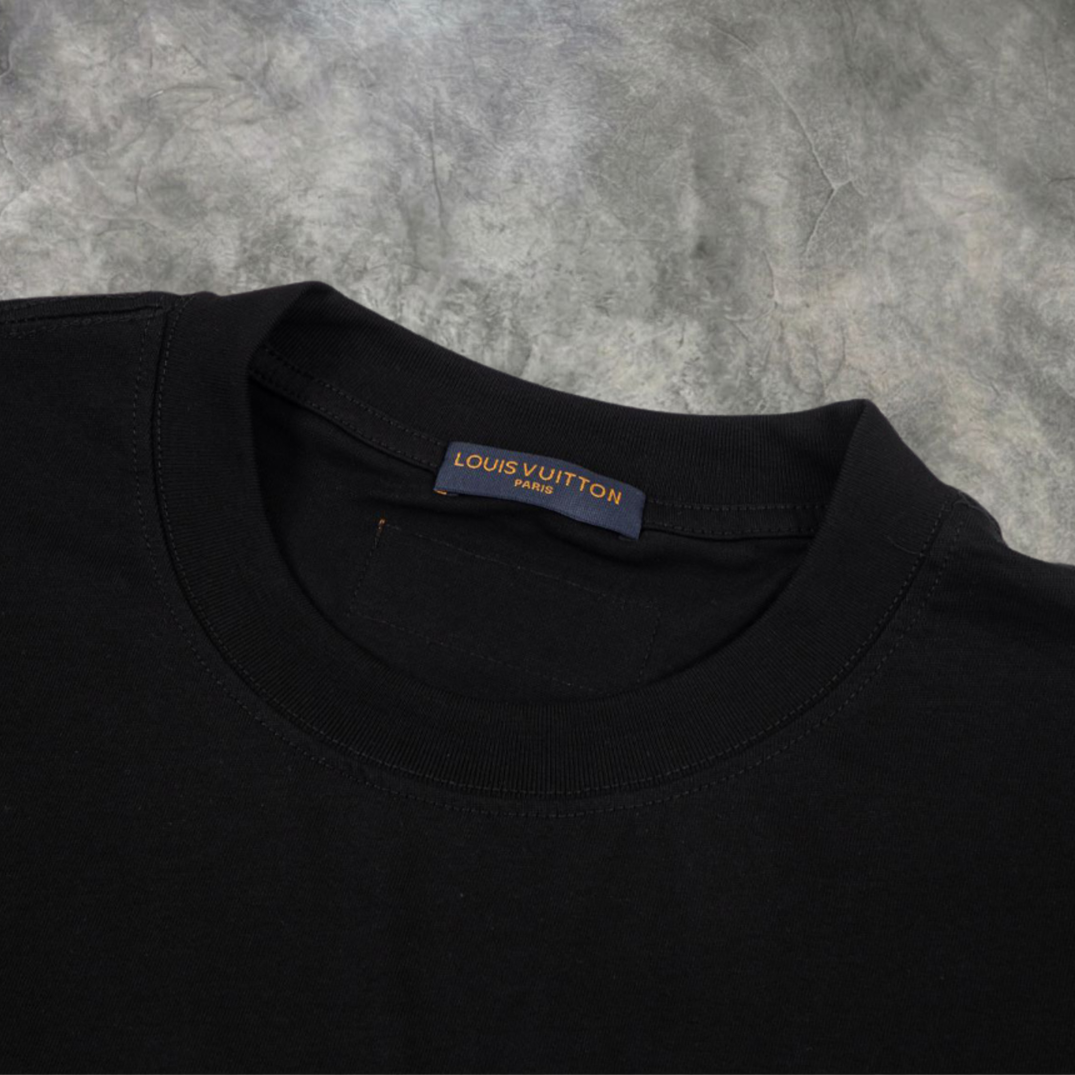 Elvare Club® T-Shirt