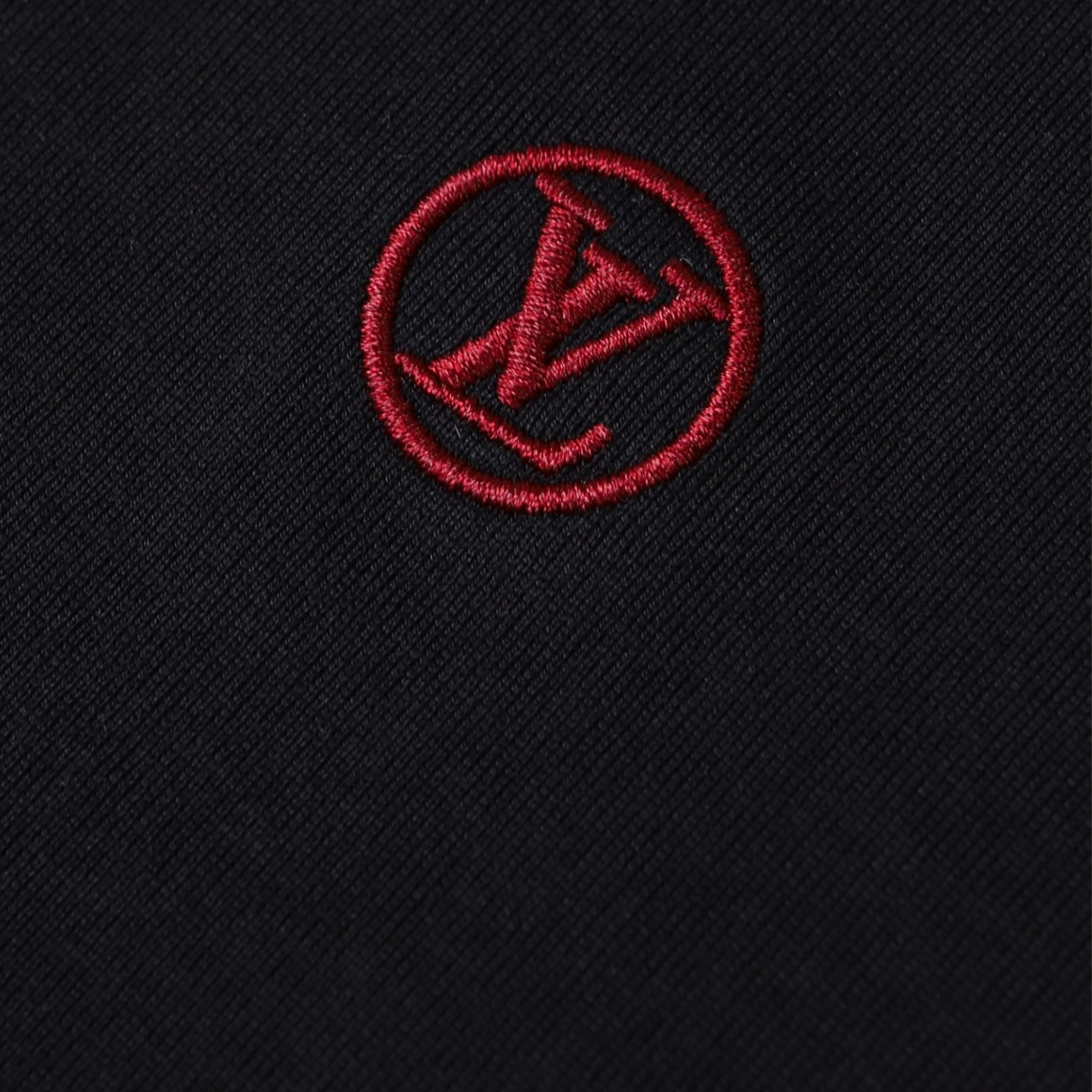 Elvare Club® T-shirt
