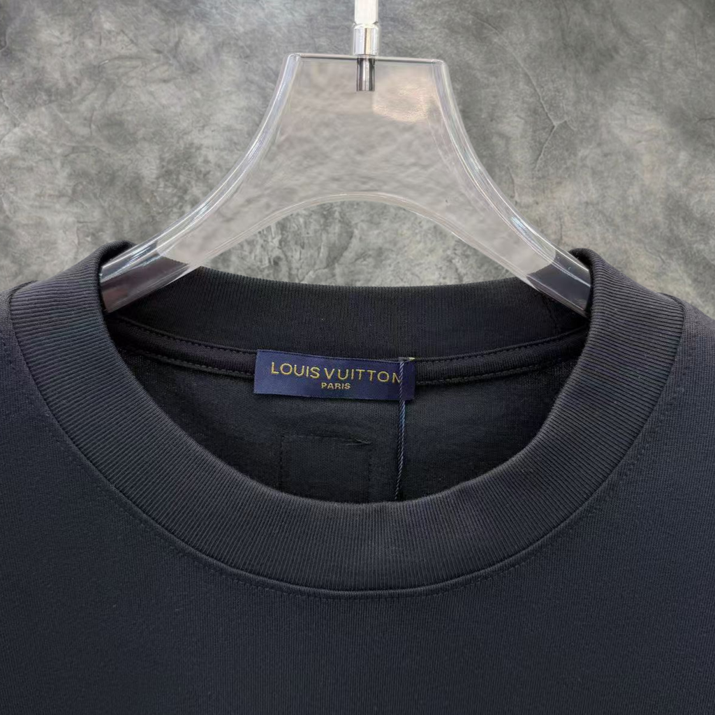 Elvare Club® T-Shirt