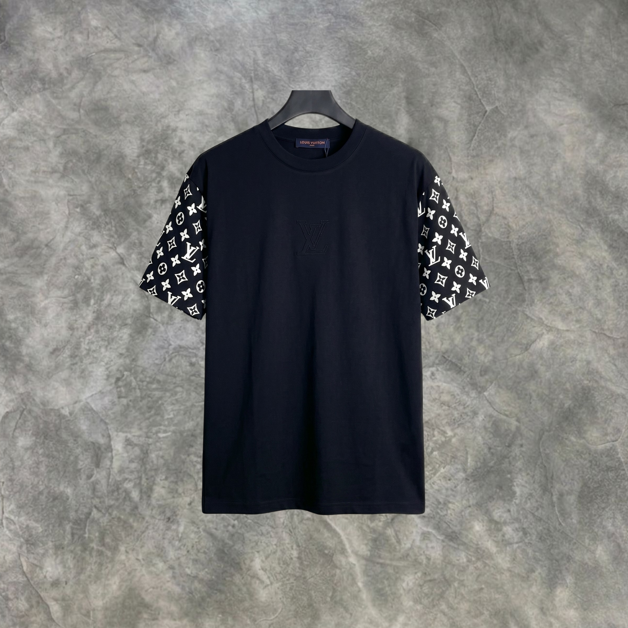 Elvare Club® T-shirt