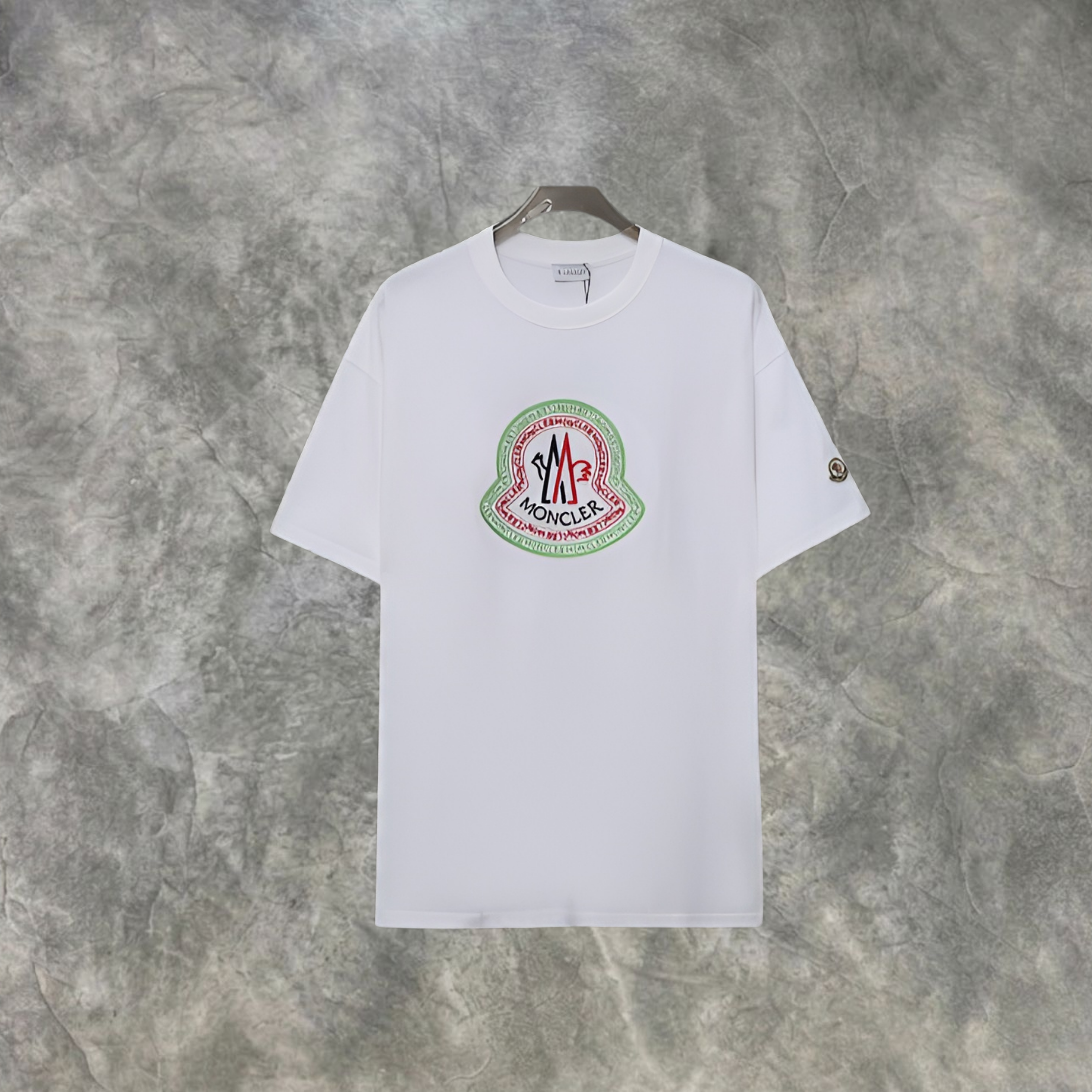 Elvare Club® T-Shirt