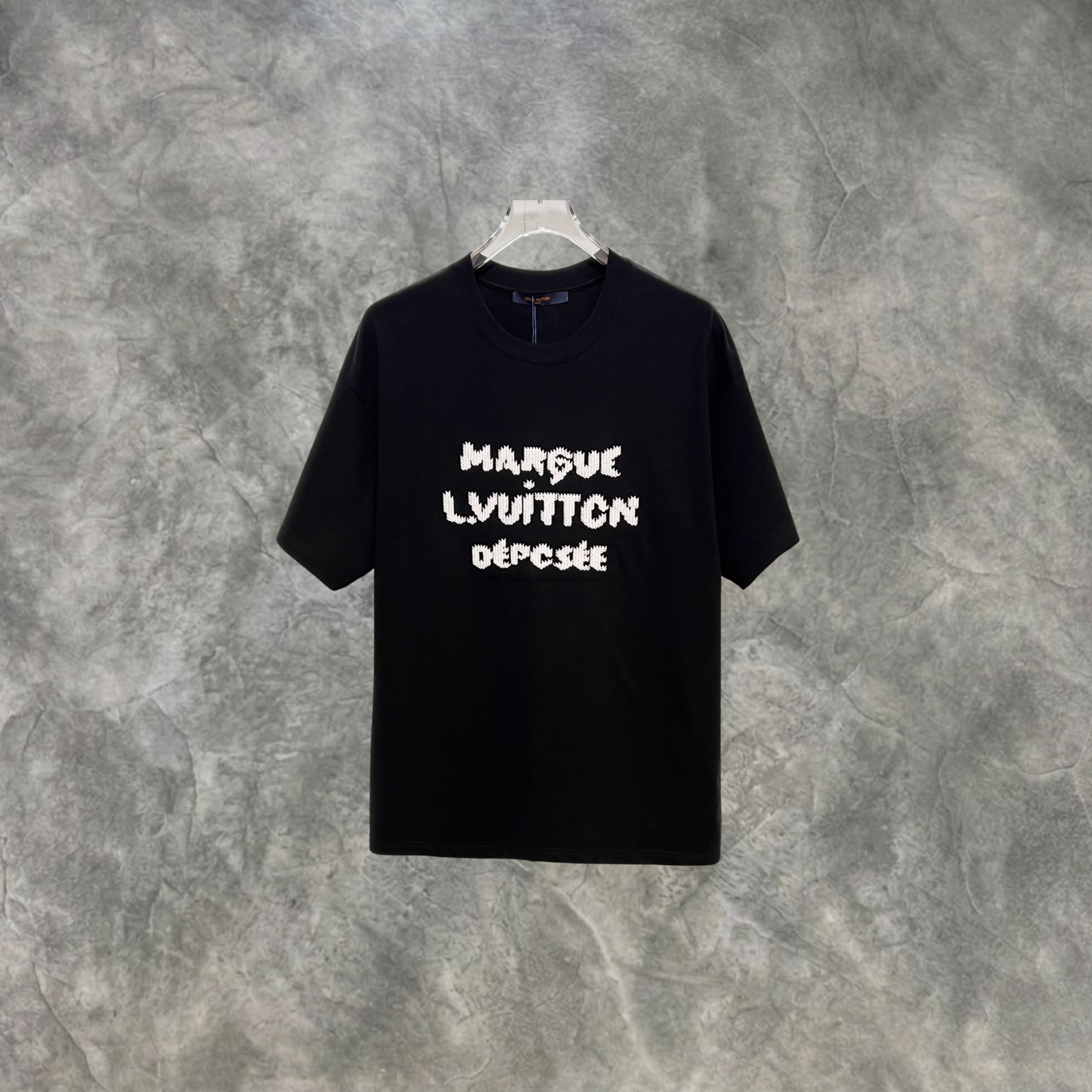 Elvare Club® T-shirt