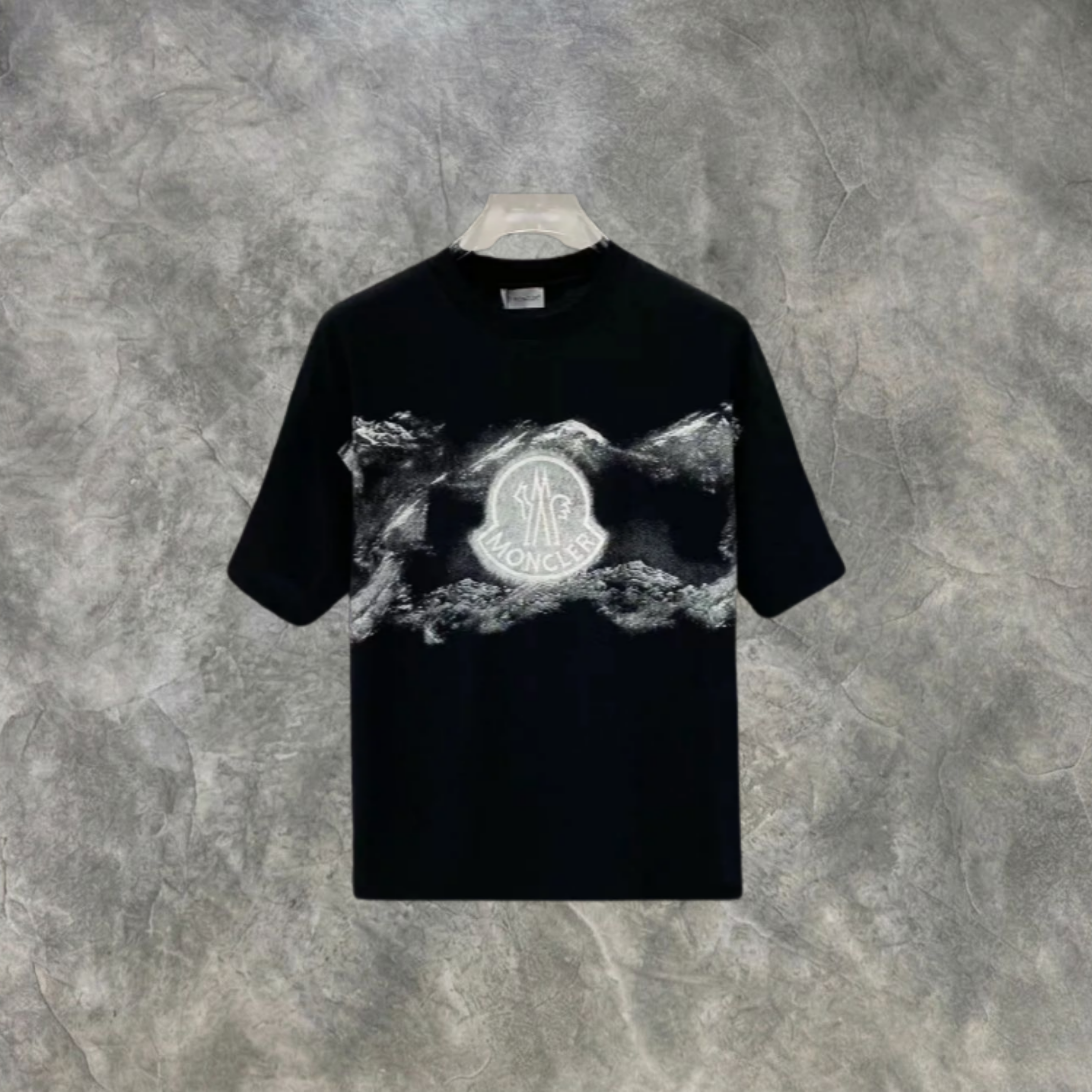 Elvare Club® T-Shirt