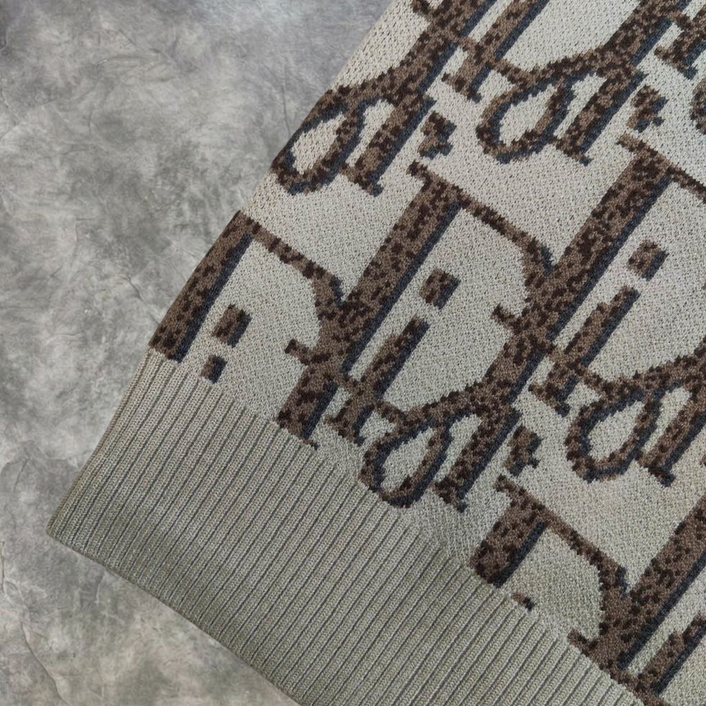 Elvare Club® Sweater