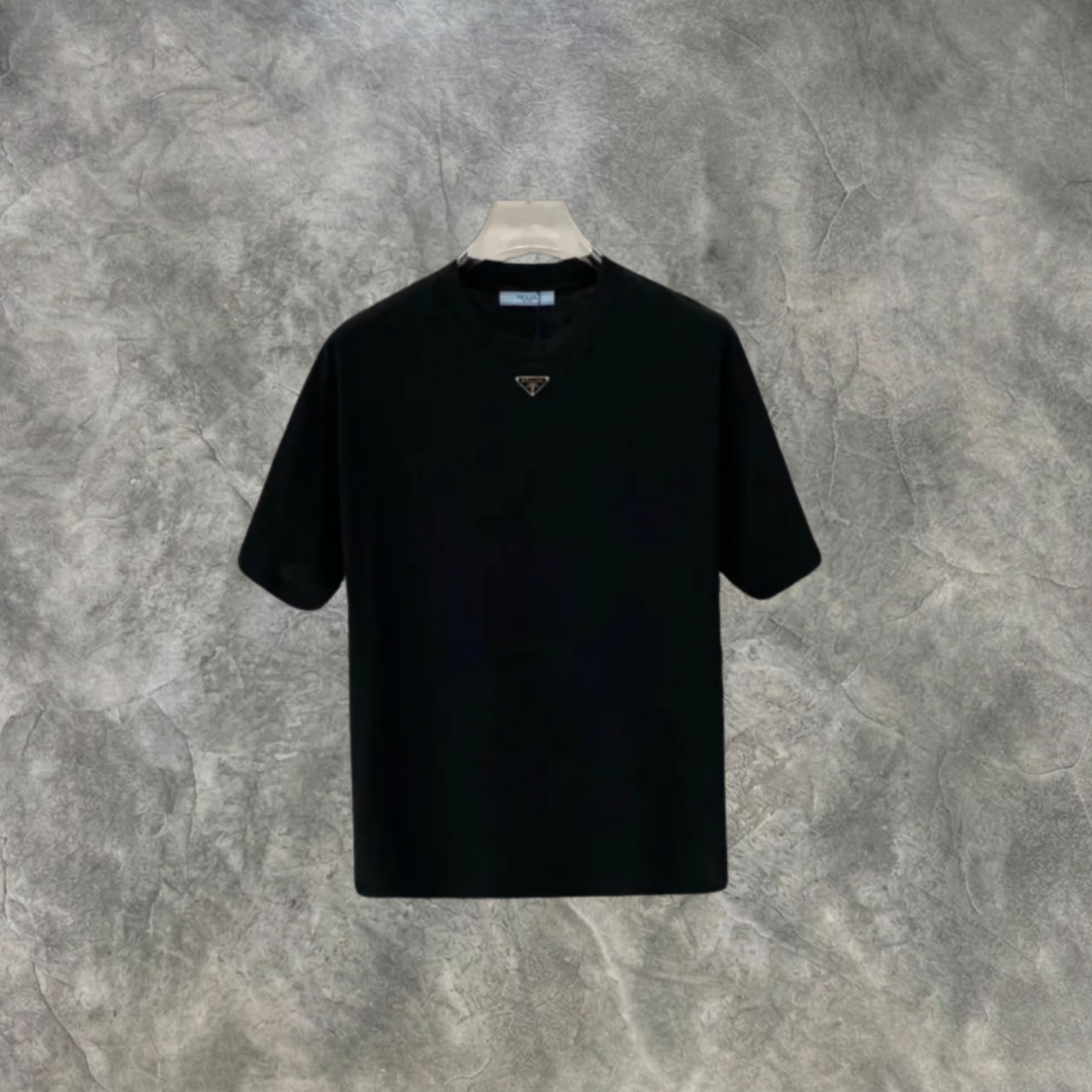 Elvare Club® T-Shirt
