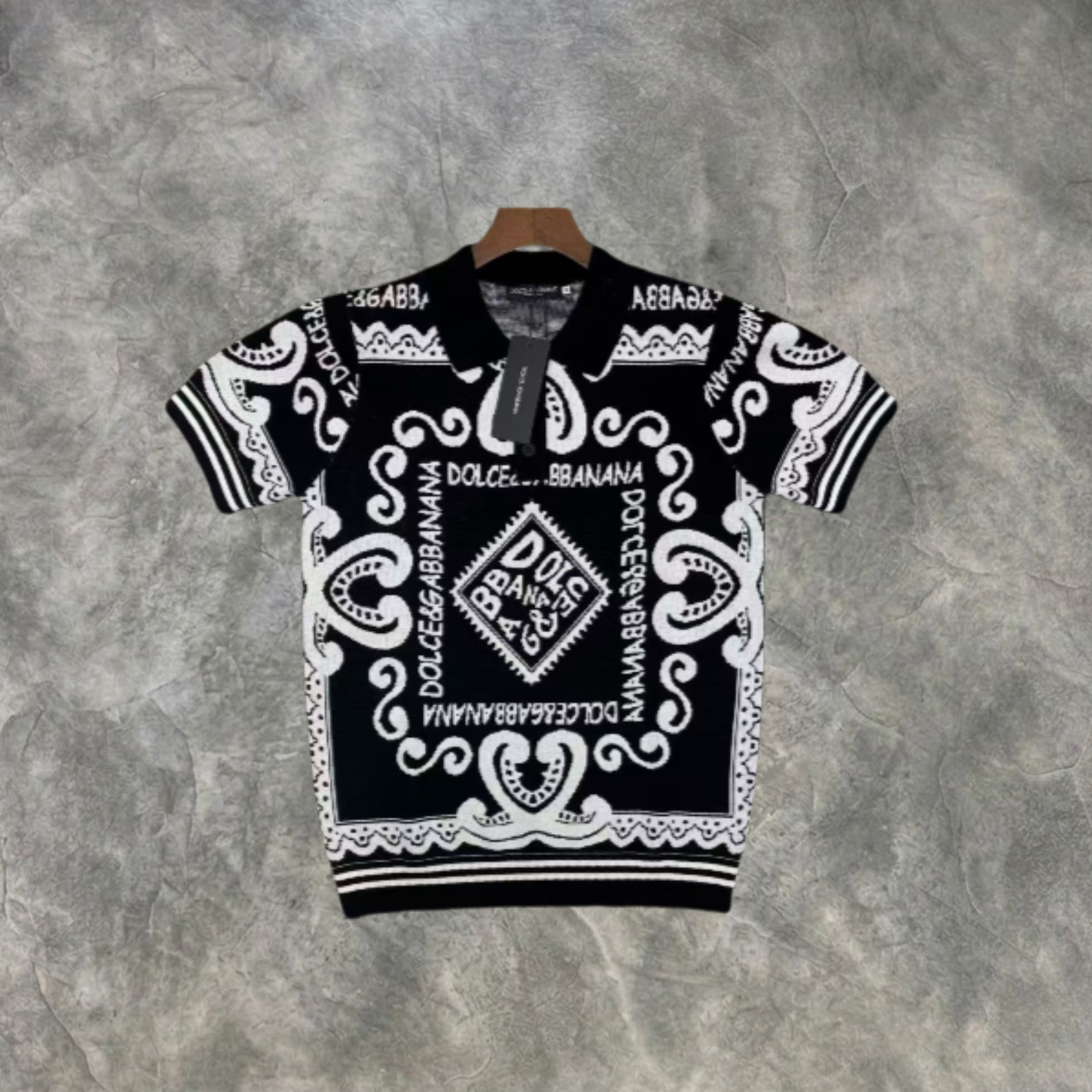 Elvare Club® T-Shirt