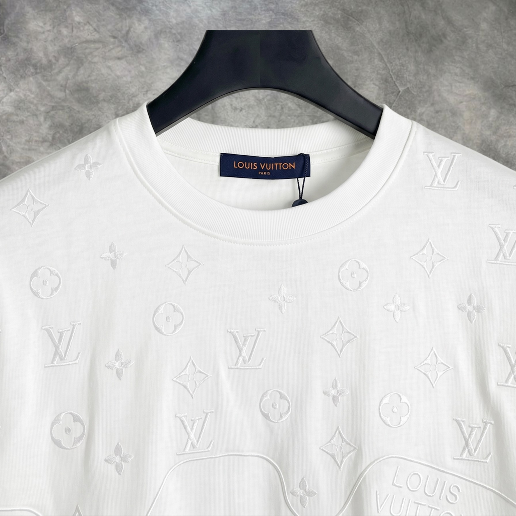 Elvare Club® T-shirt